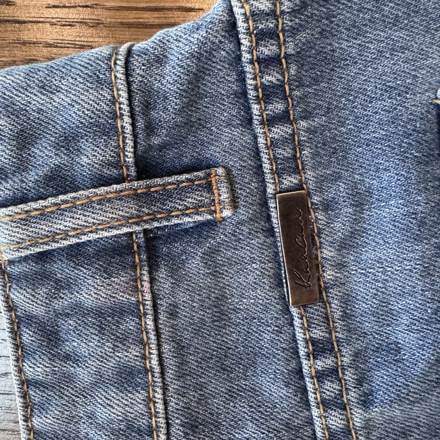 KanCan High Rise Distressed Denim Mom Shorts Size 11/29 Medium Wash Frayed Hem