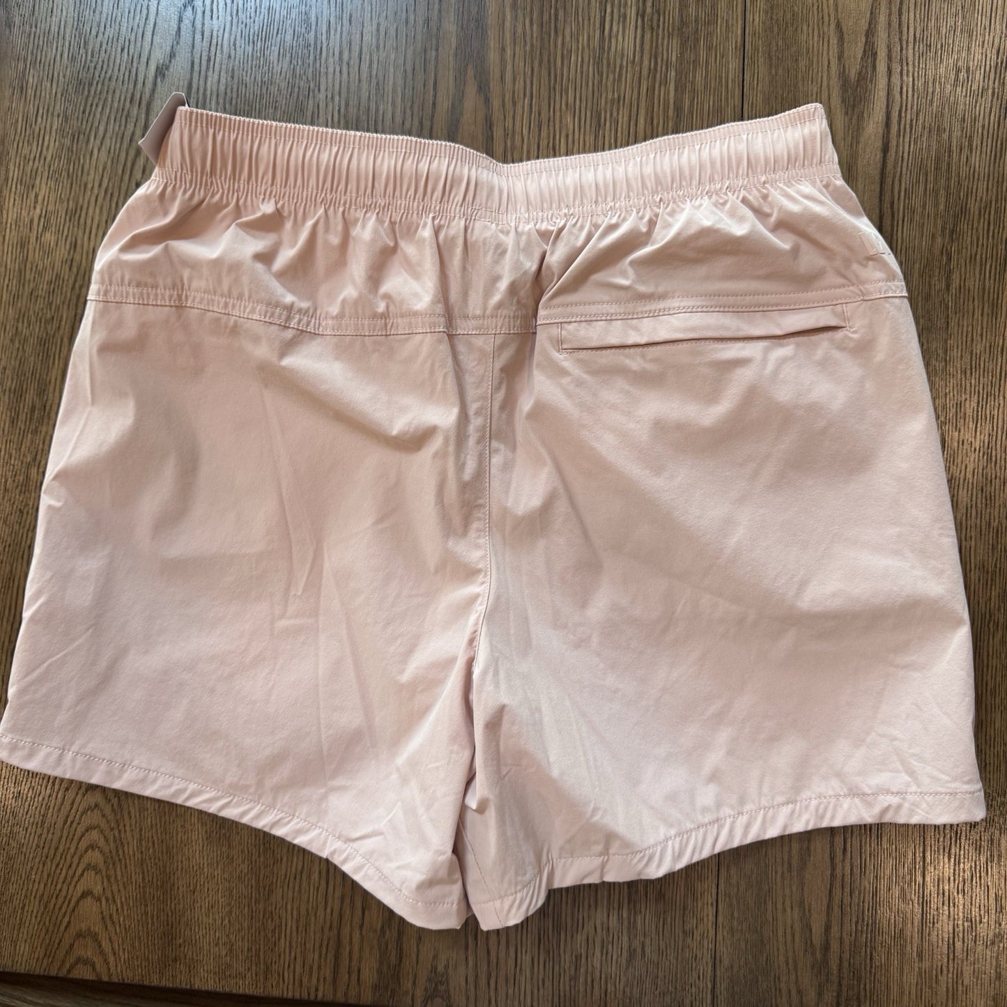 VRST Men’s M 5” Everyday Shorts Light Pink Swim Trunks Lined Stretch NWT $50
