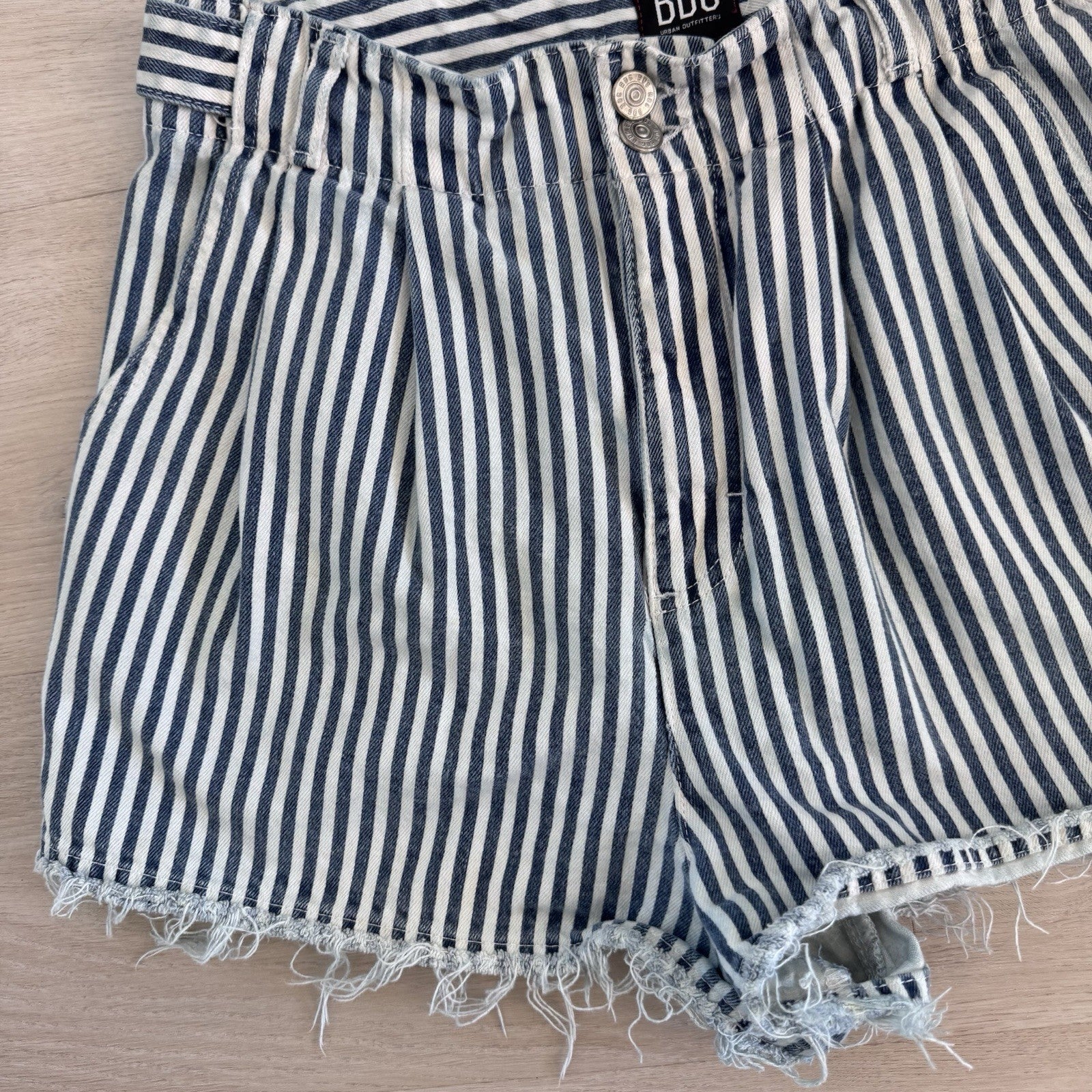 BDG Urban Outfitters Women’s Striped Denim Shorts W29 Raw Hem Y2K