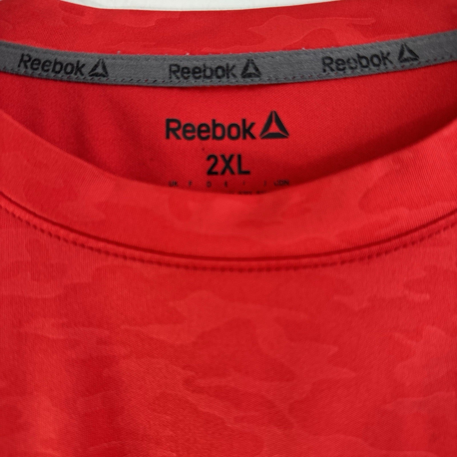 Reebok Speedwick Camo Athletic Shirt Mens 2XL Red Performance Training Tee