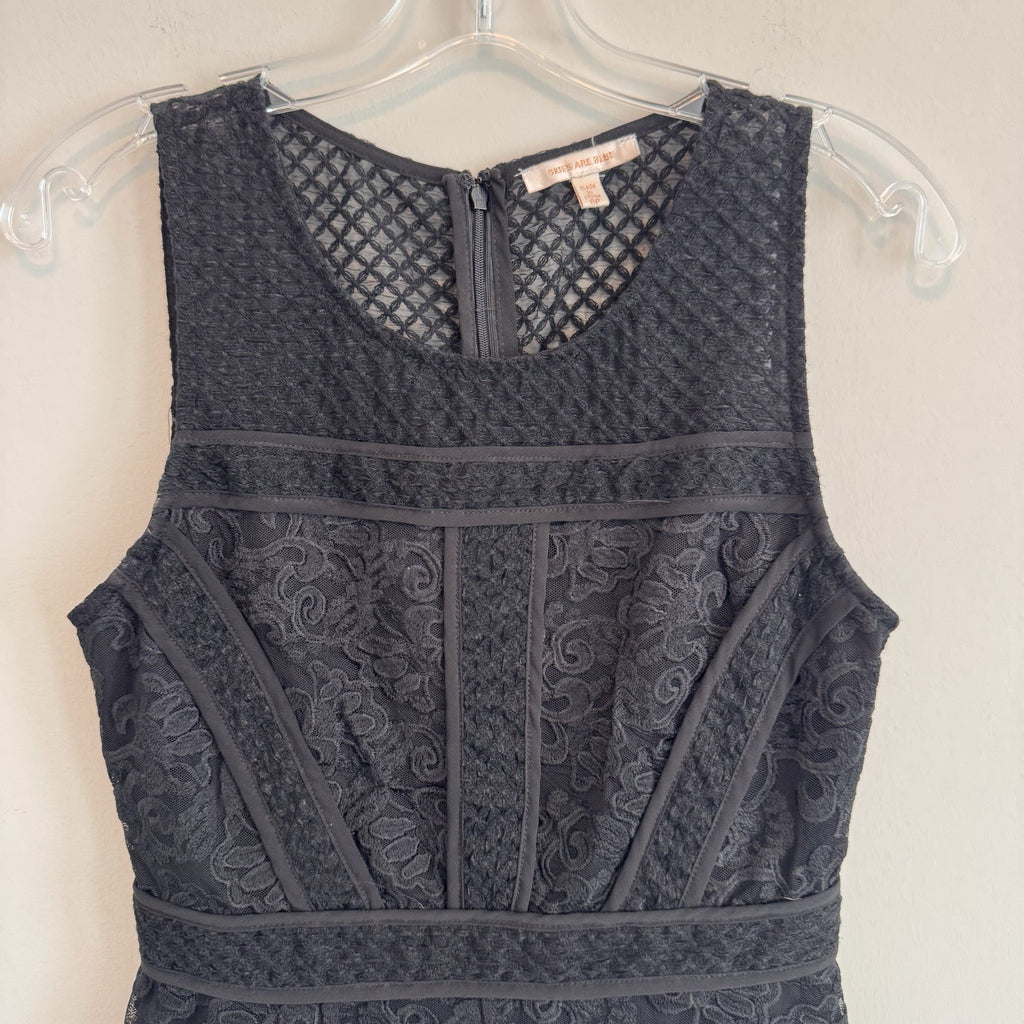 Skies Are Blue Lace Peplum Top Black Sleeveless Blouse Women’s S Boutique 