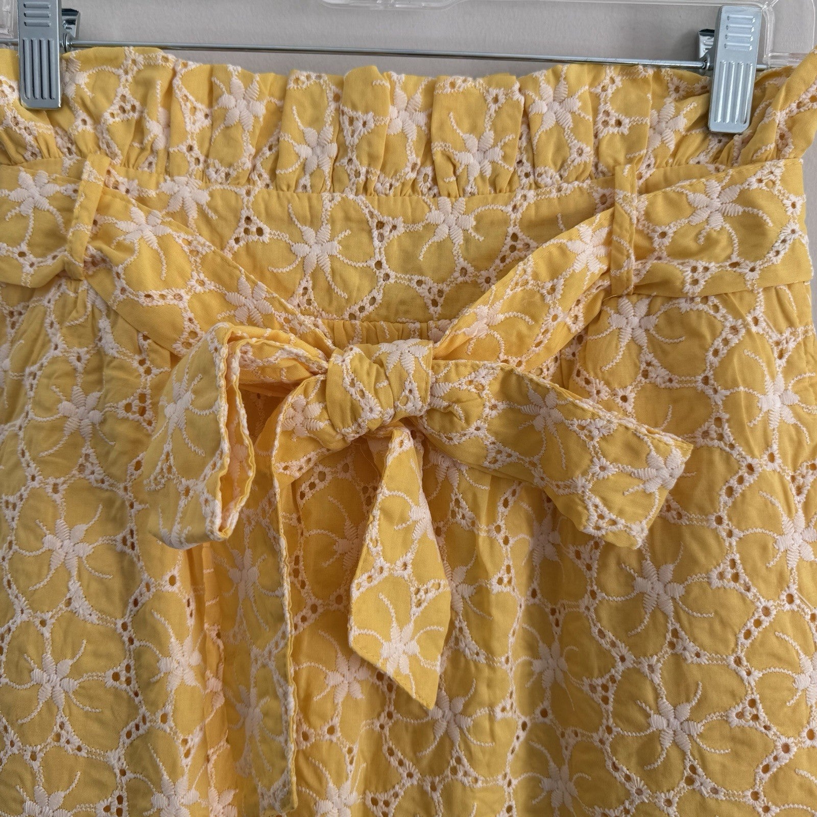 NWT AURA Yellow Eyelet Lace Skirt Paperbag Waist Tie Belt Size M