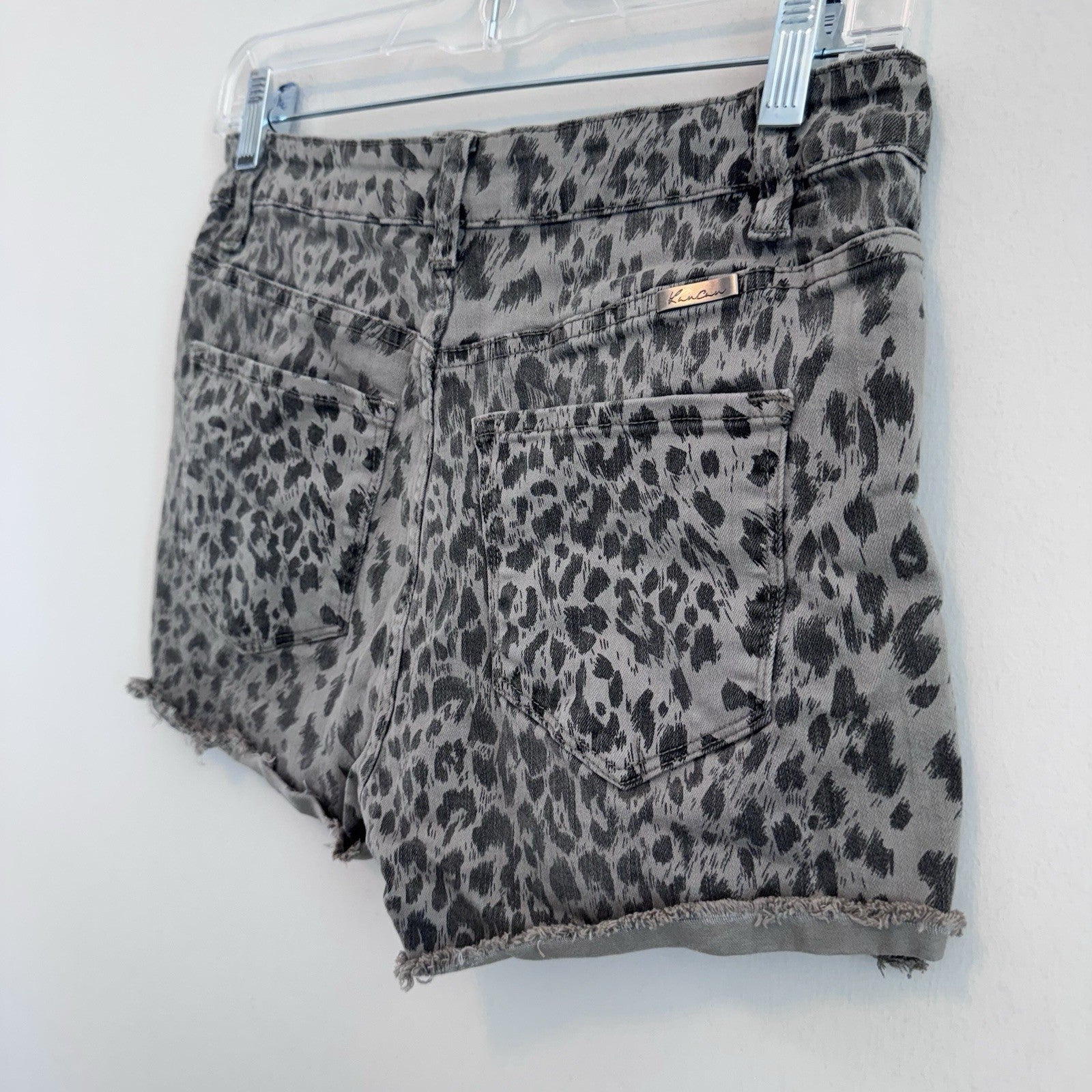 KanCan Leopard Print Denim Shorts Women Medium Frayed Raw Hem Y2K Boutique