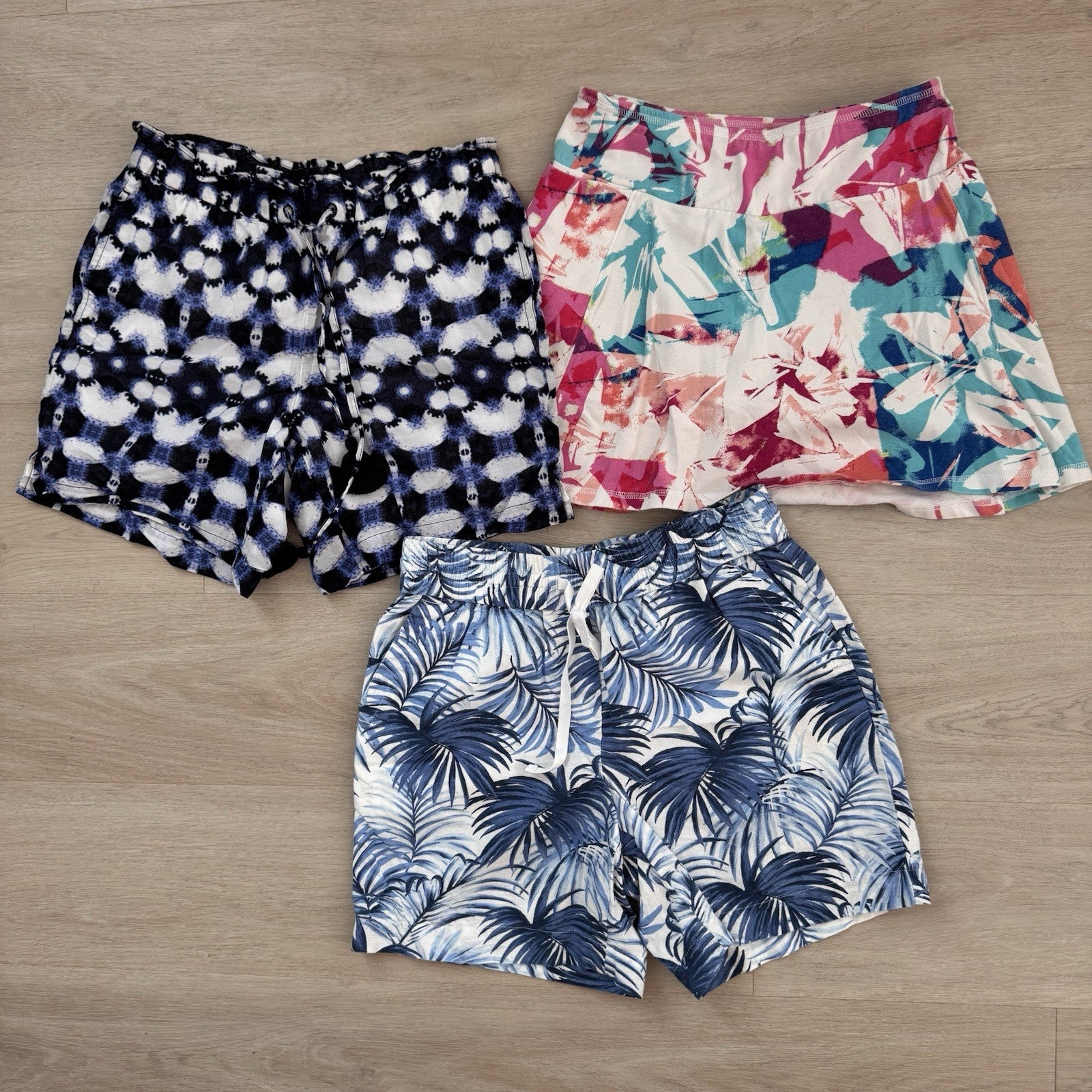 Talbots XS Shorts Bundle Lot 3 Tropical Pull On Summer Casual Linen