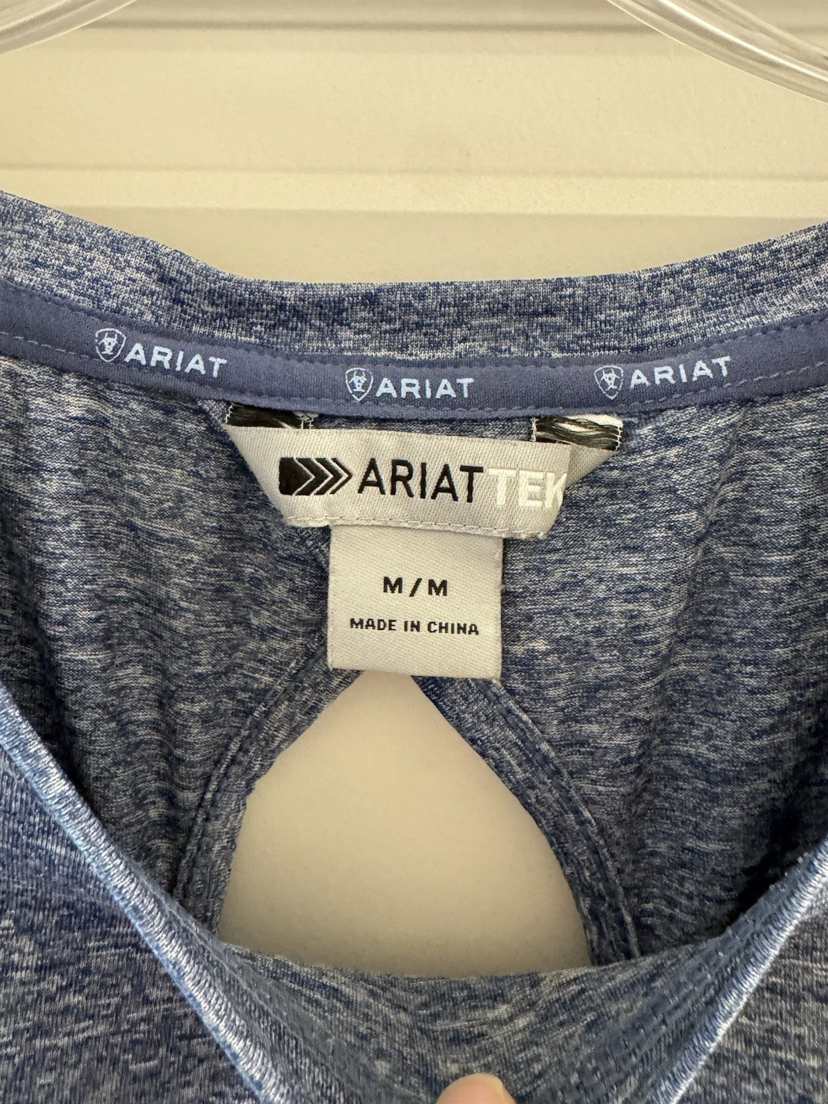 AriatTEK Women’s Blue Heathered Tech Tee Size M Back Keyhole Workout Shirt