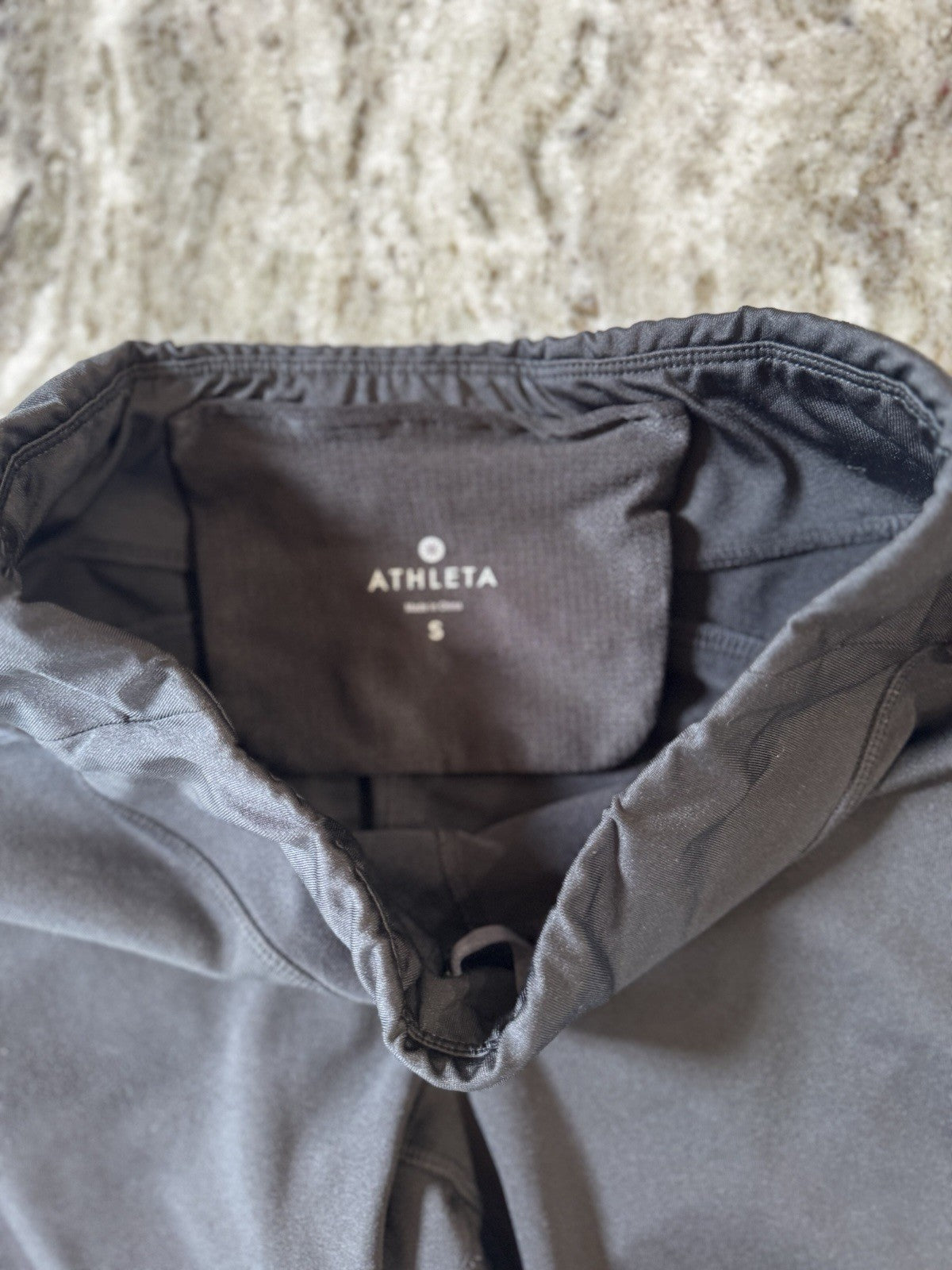 ATHLETA Marled Black Sz Small Stretchy Athletic Workout Capris Cropped Leggings