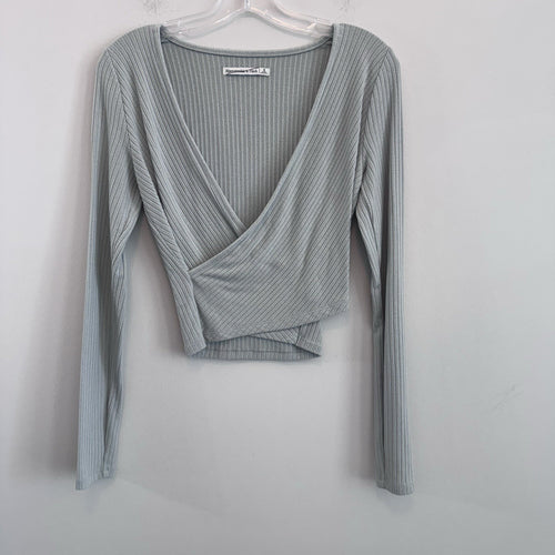 Abercrombie & Fitch Gray Ribbed Wrap Crop Top Long Sleeve Size S