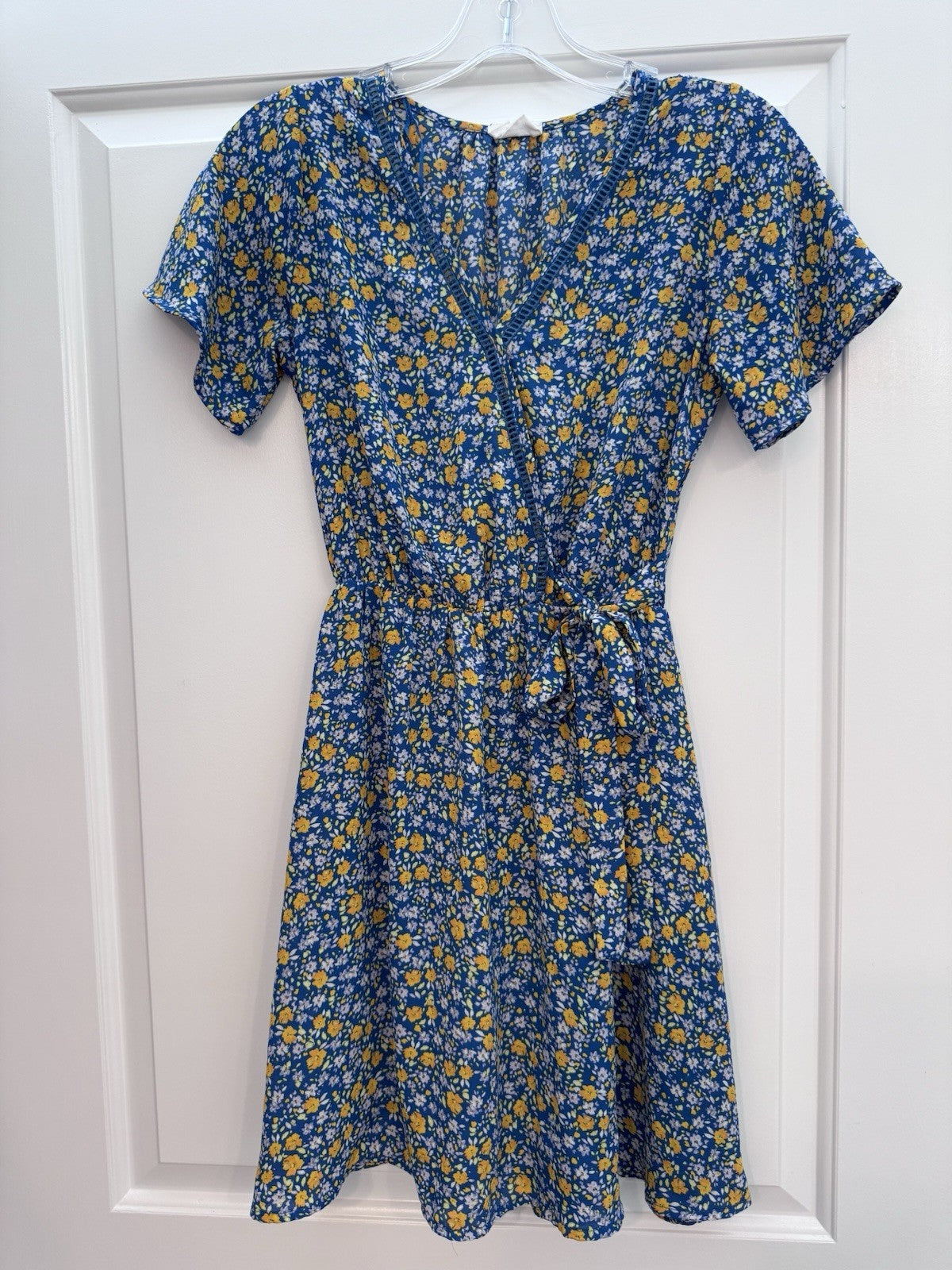 Sienna Sky XS Blue Yellow Floral Wrap Dress Short Sleeve Fit & Flare Lined