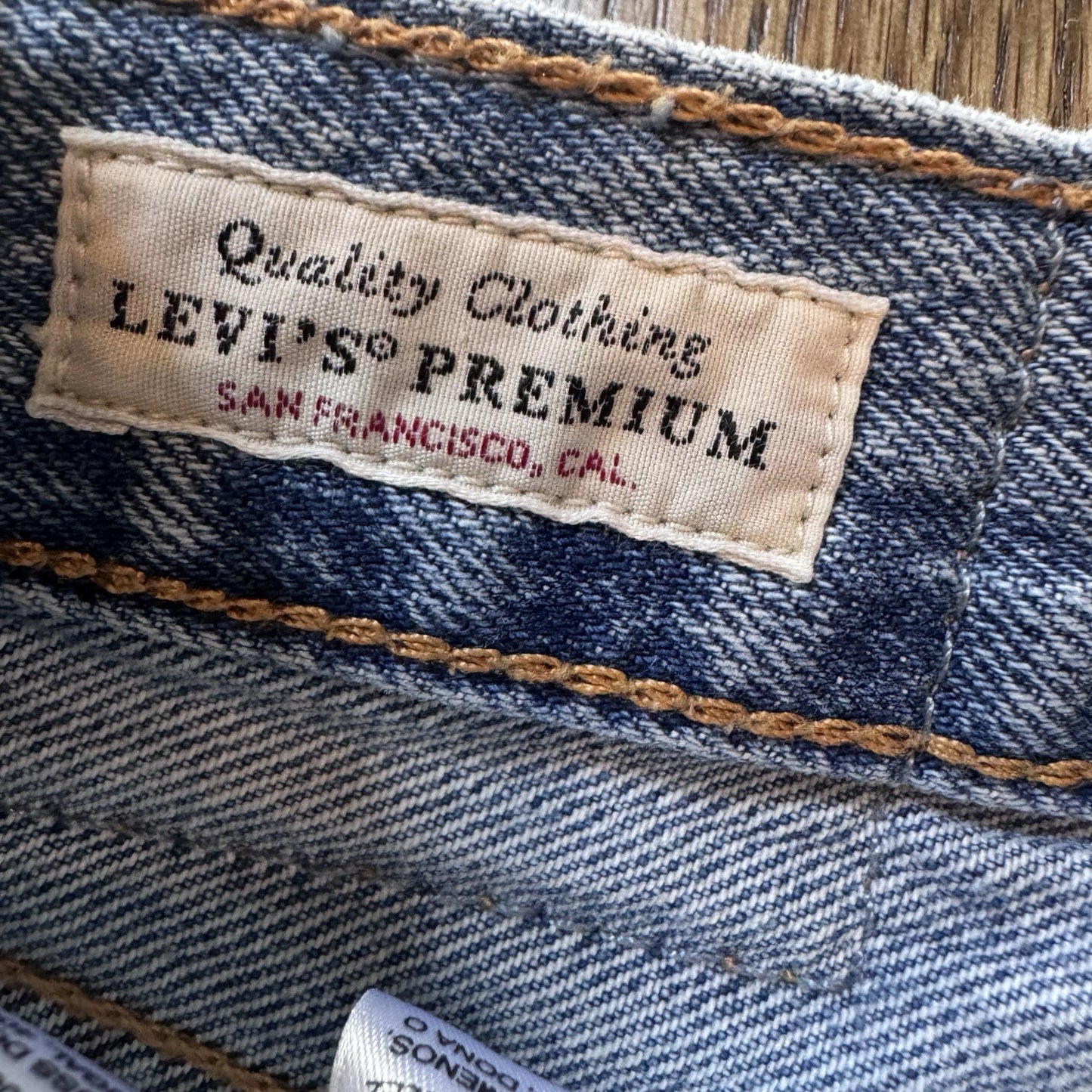 Levi’s Premium 501 Cut-Off Shorts Women’s Size 27 Distressed Denim Jean Shorts