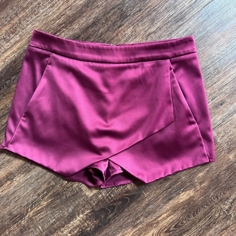 EXPRESS SATIN ASYMMETRICAL SKORT SIZE 2