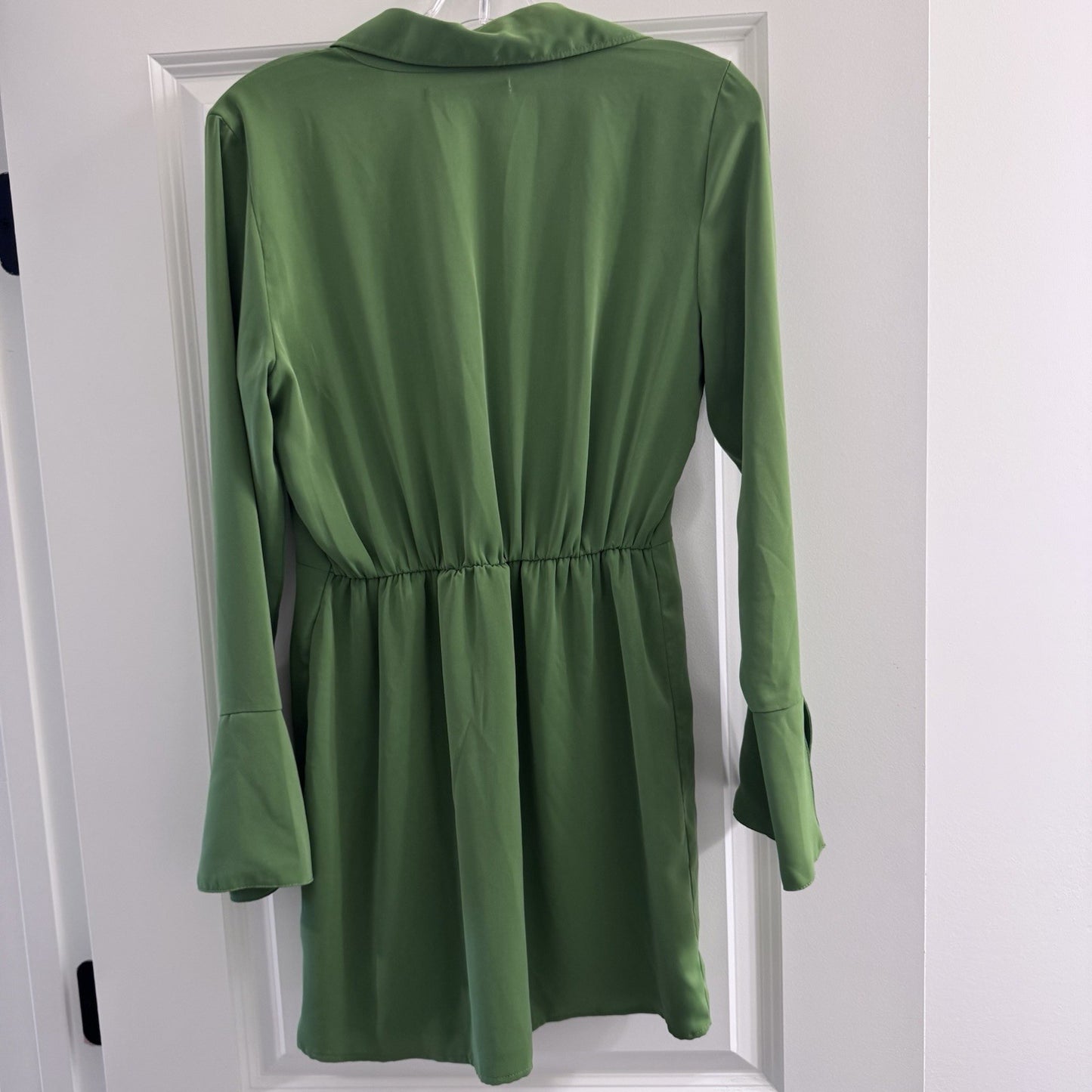 Abercrombie & Fitch Lime Green Twist Button Up Minimalist Dress Size Small