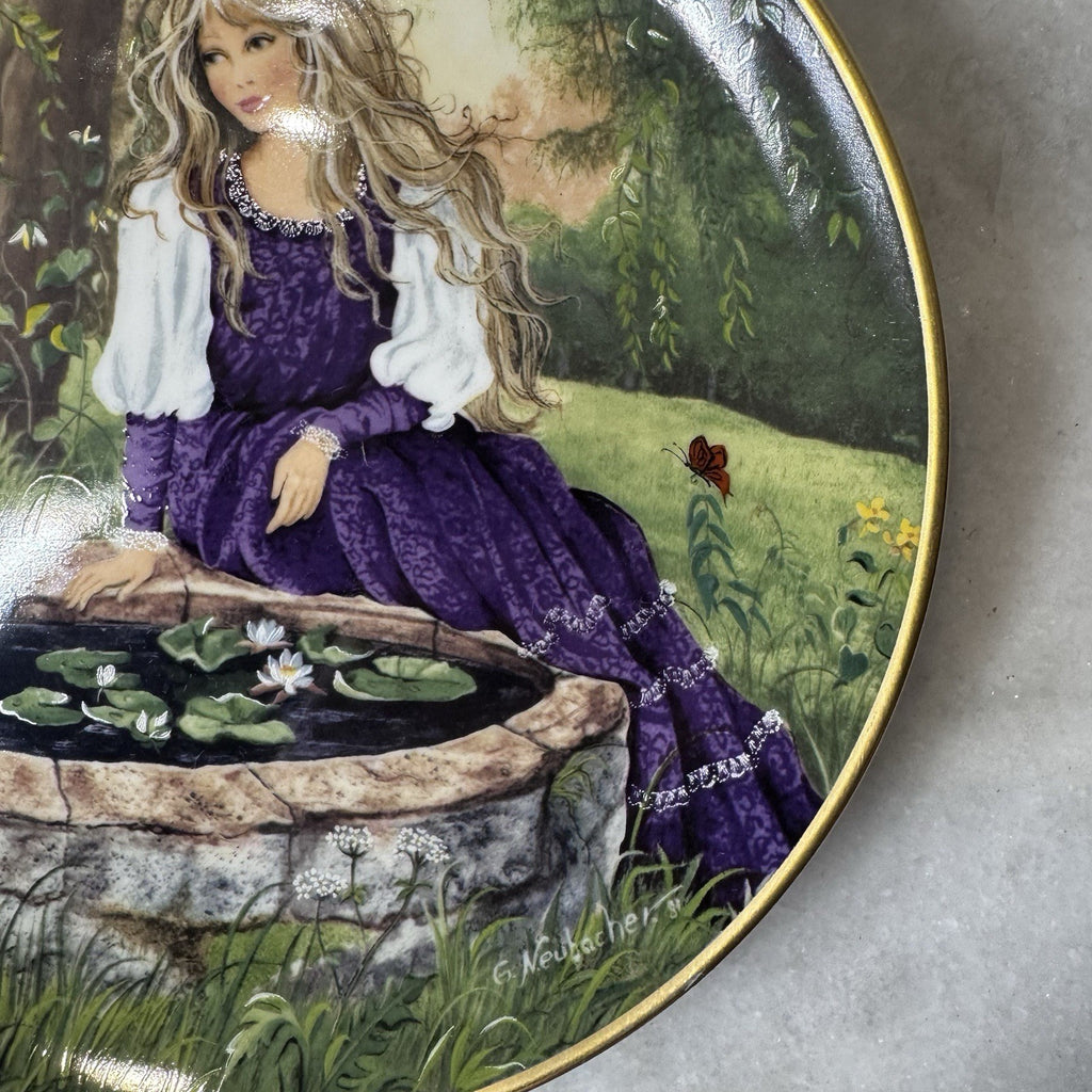 Vontage 1981 The Frog King Gerda Neubacher Kaiser Porcelain 7 1/2" Plate