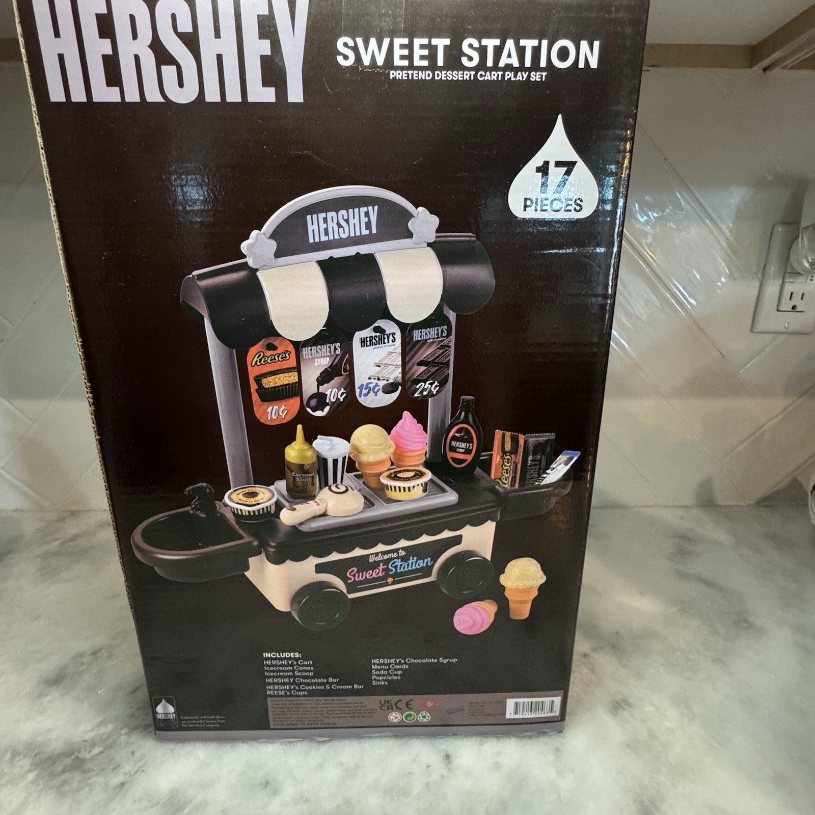 Hershey Sweet Station Pretend Dessert Cart Play Set 17 Pieces New in Box