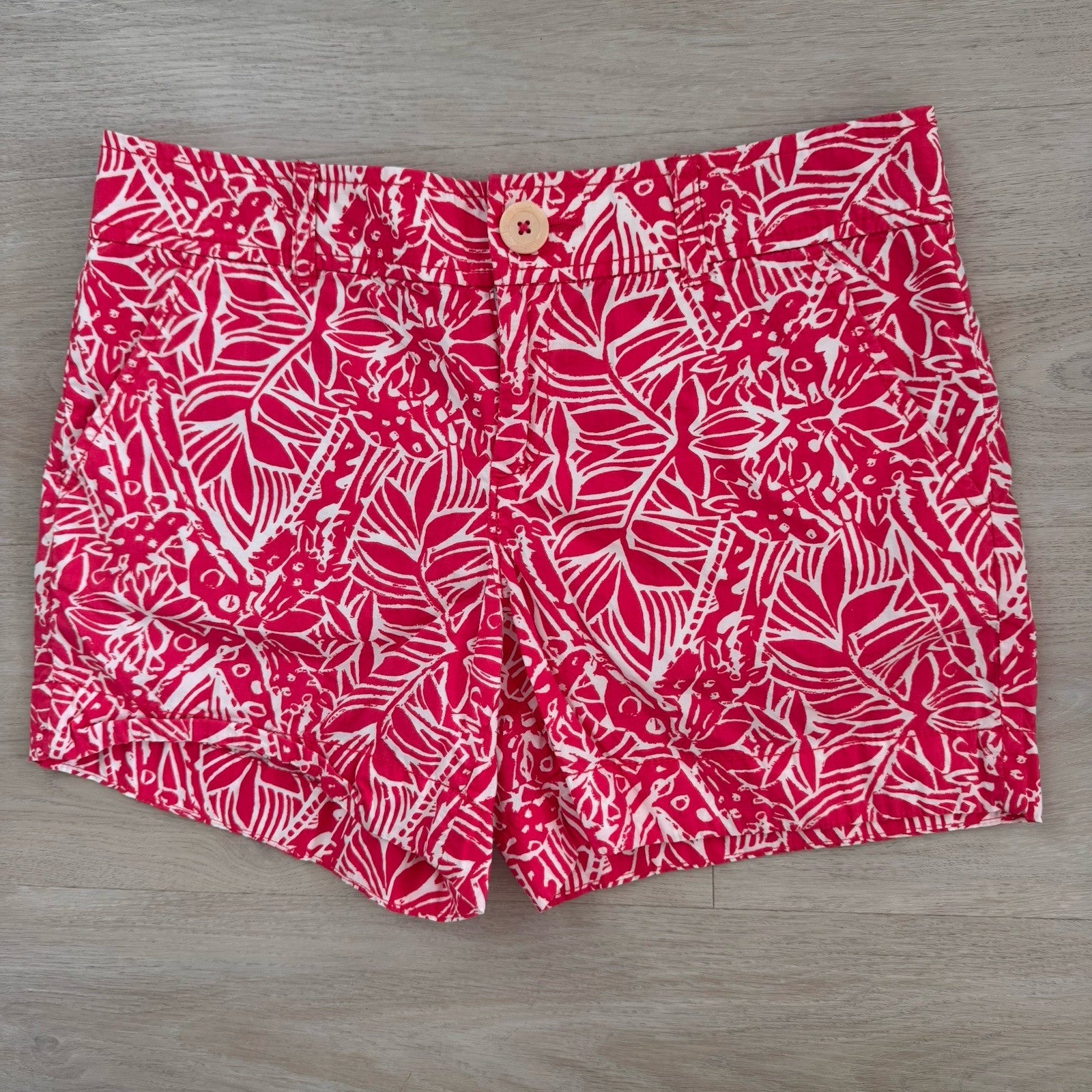 Lilly Pulitzer Women’s Pink White Tropical Print Shorts Size 4 Resort Callahan