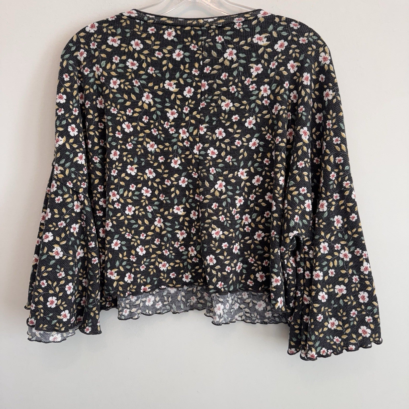 Altar’d State Floral Bell Sleeve Top Small Boho Waffle Knit Women’s