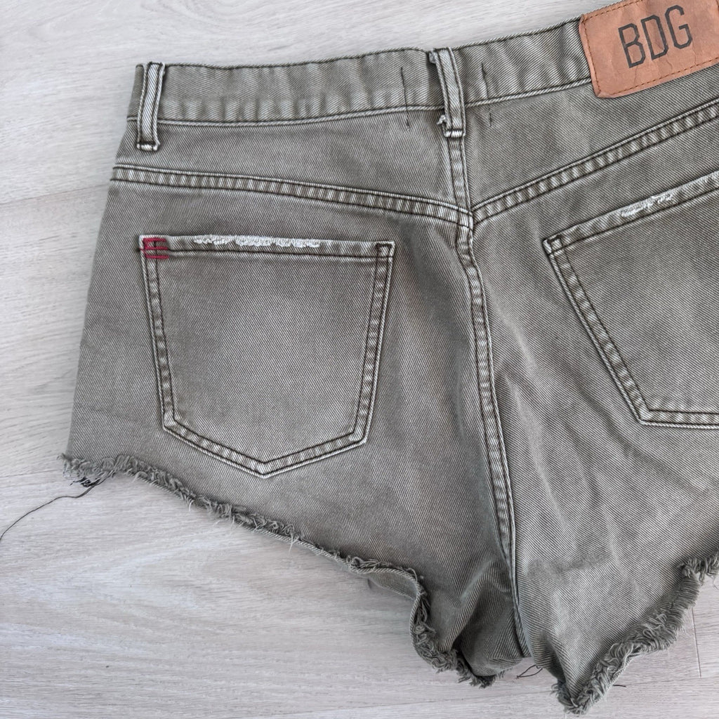 BDG Urban Outfitters Cheeky Shorts Olive Green Raw Hem Cut Off Booty Size 31