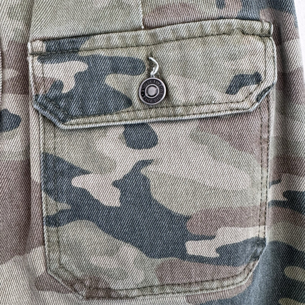 We The Free Remy Twenty Six Camo Utility Pants Womens Cropped Army Green 26