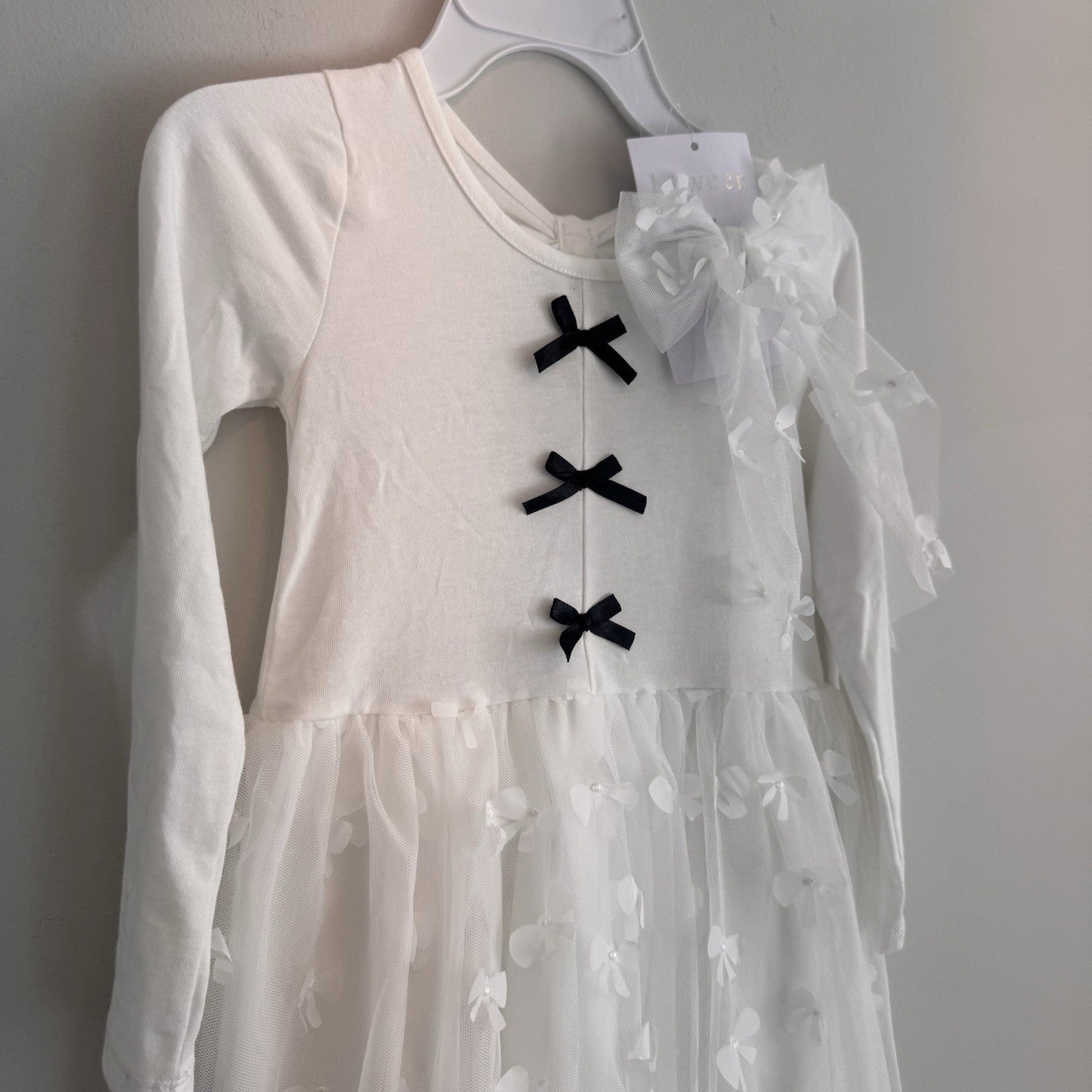 Btween Girls White Tulle Dress Size 8 Bow Detail Long Sleeve NWT With Bow