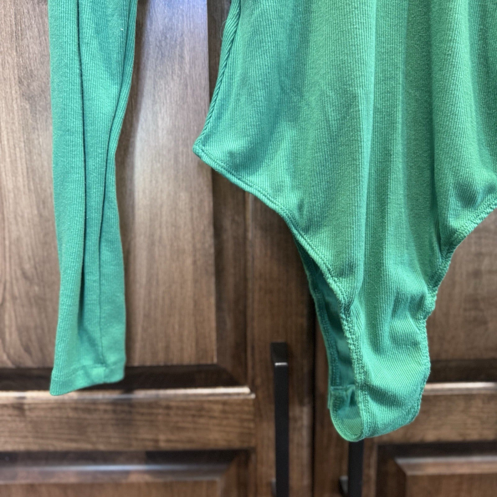 Princess Polly Green Ribbed Long Sleeve Bodysuit Size US 4 | AU 8 | EU 36