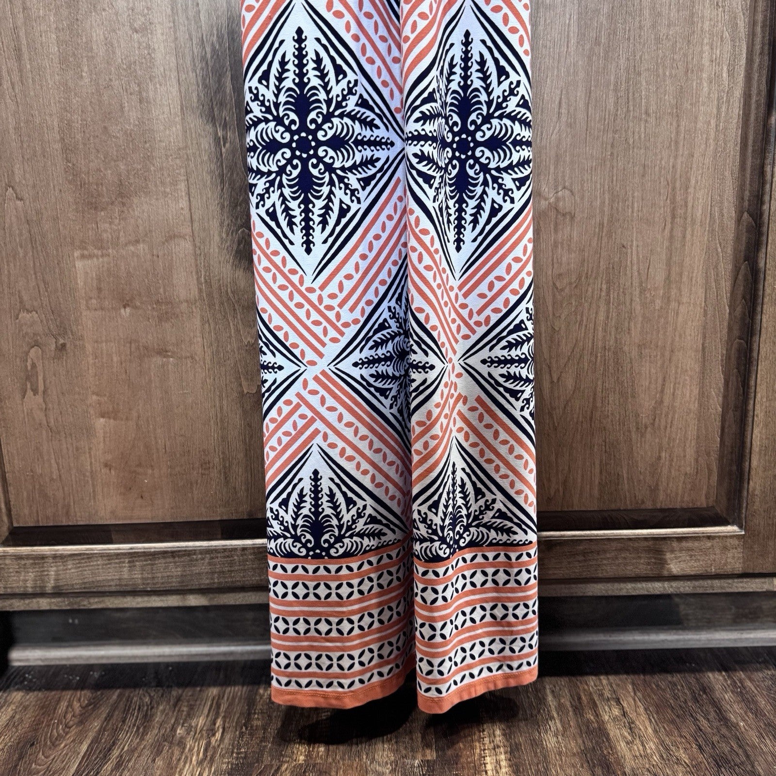 London Times Jumpsuit Size 8 Geometric Print Wide Leg 
