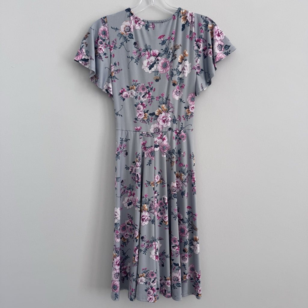 Paper Doll Women’s Floral Wrap Dress Gray Pink Flutter Sleeve Size M
