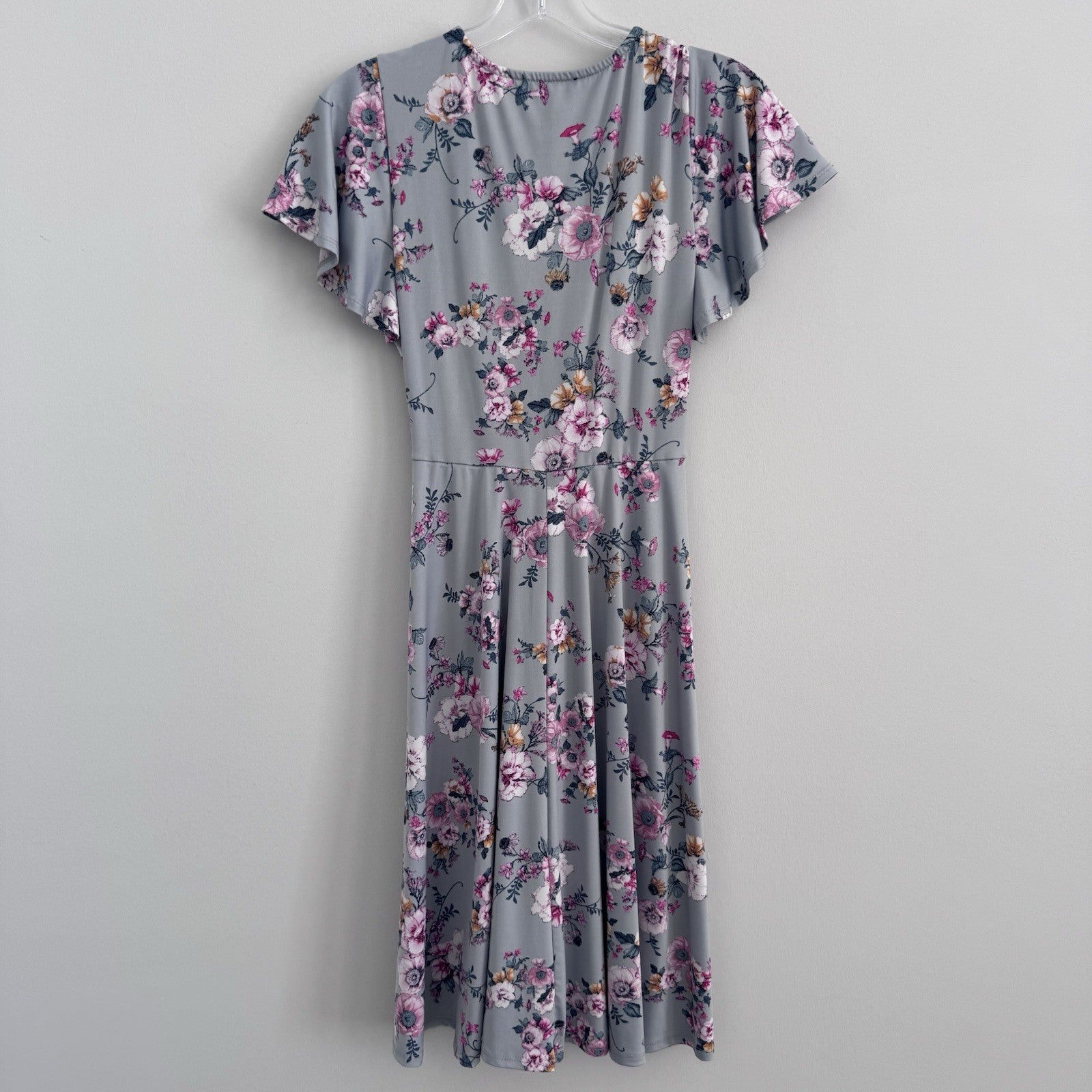 Paper Doll Women’s Floral Wrap Dress Gray Pink Flutter Sleeve Size M