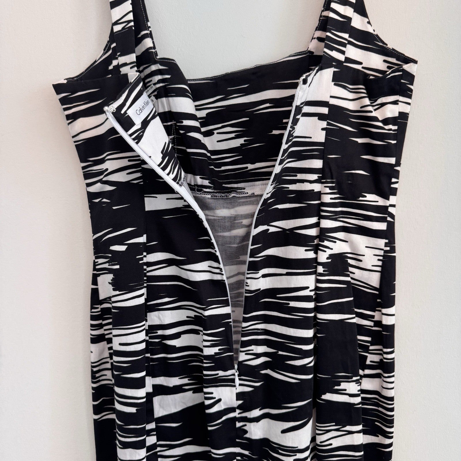 Calvin Klein Women 6 Sheath Dress Abstract Black White Brushstroke Cotton