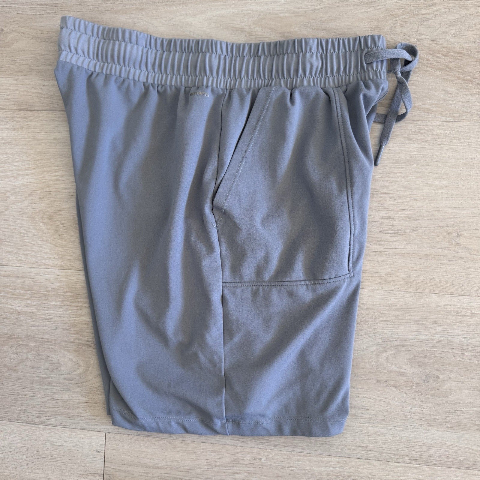 Mondetta Mens Performance Shorts Size Small Gray Stretch Athletic Active