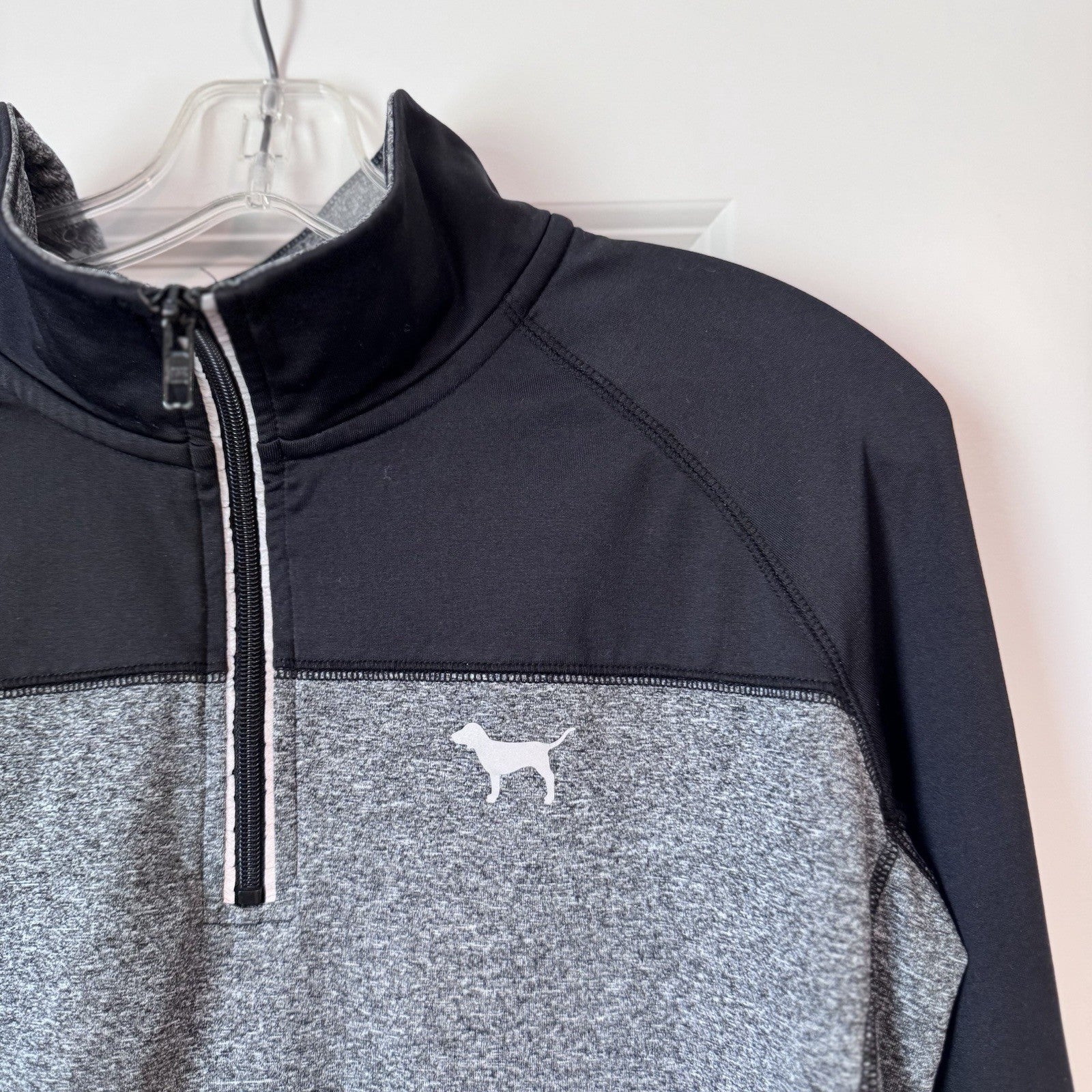 PINK Victoria’s Secret 1/4 Zip Pullover L Gray Black Dog Logo Stretch