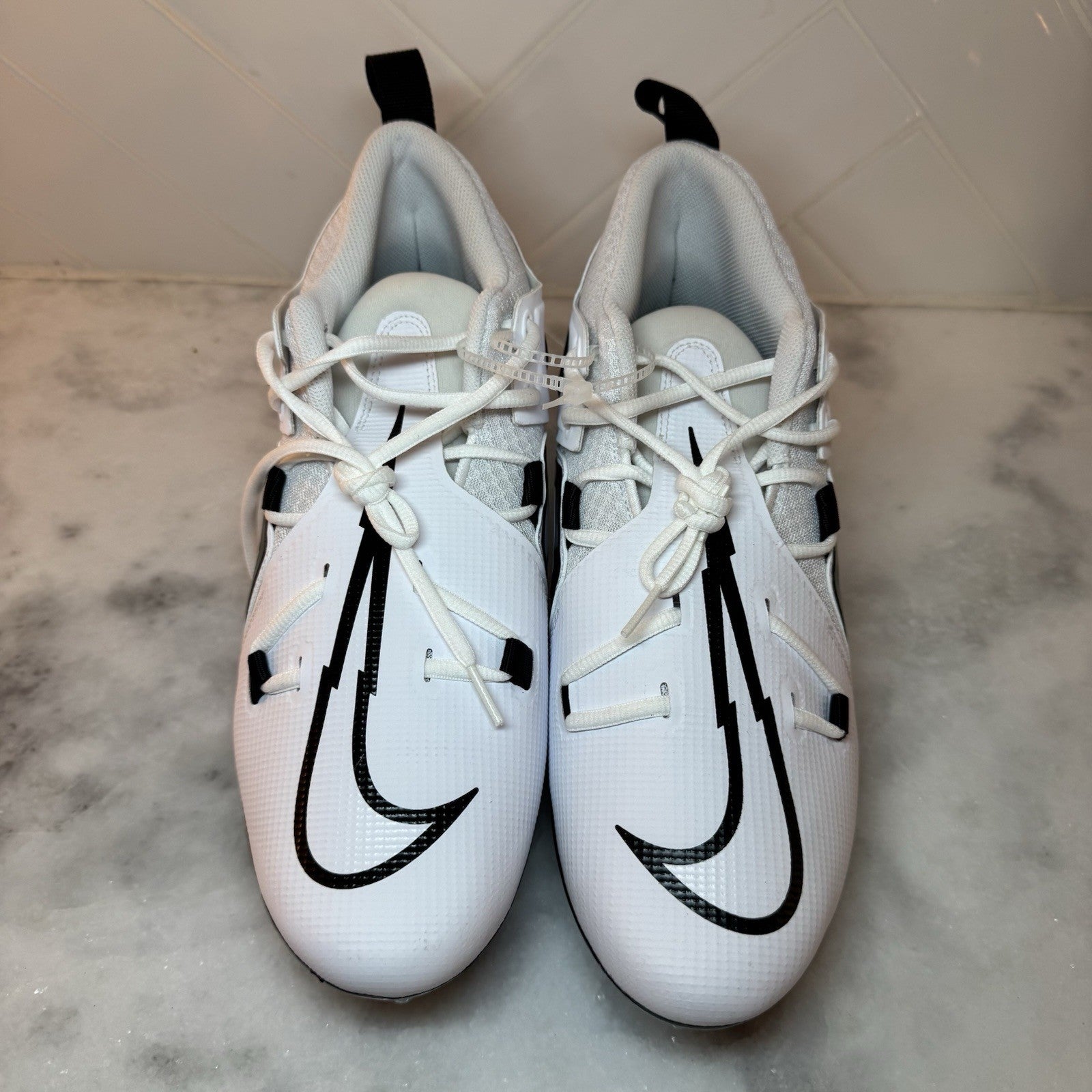 Nike Alpha Menace Pro 3 Football Cleats White Black Men’s Size 11.5 Cleats NEW