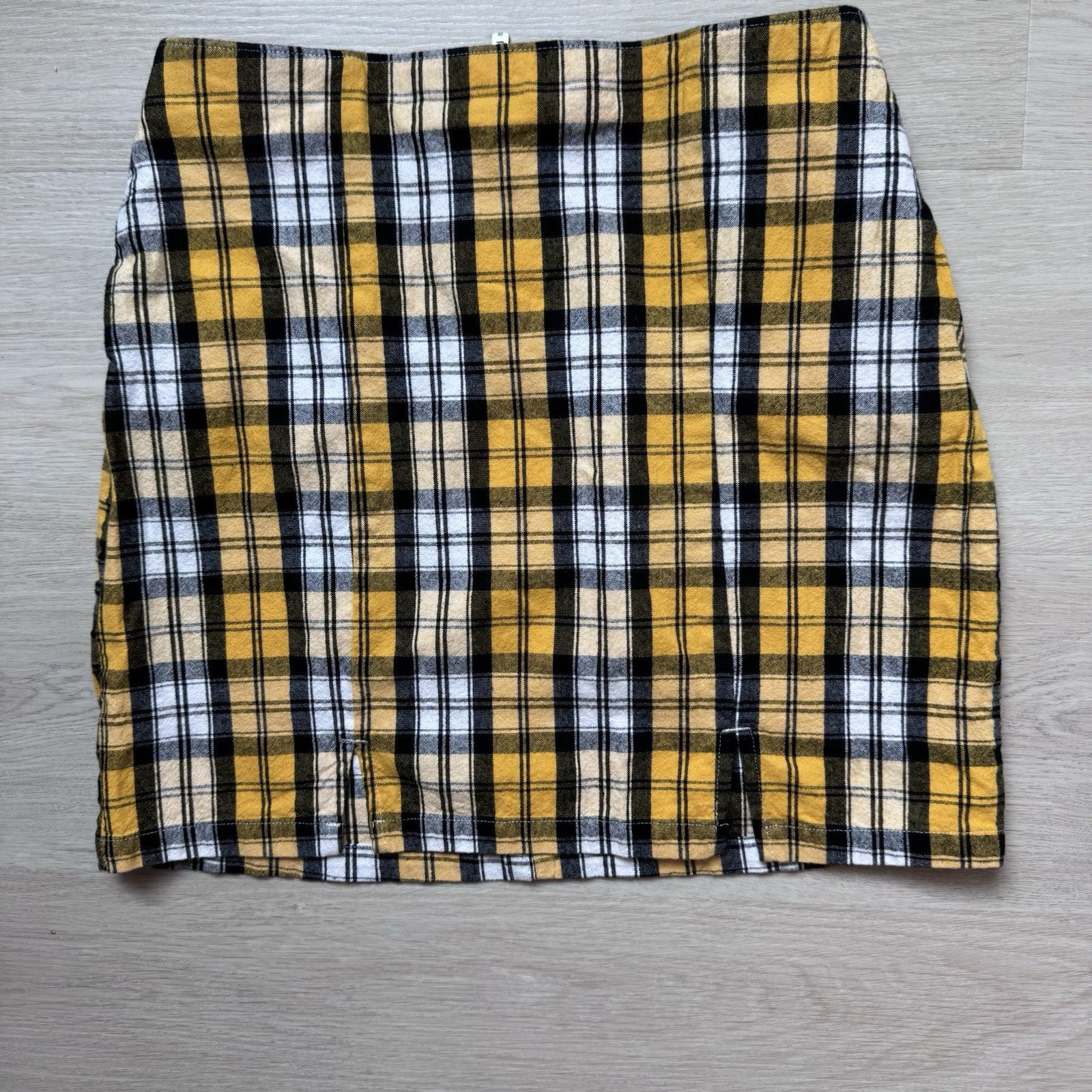 Hollister Ultra High Rise Plaid Mini Skirt Yellow Black White Size S