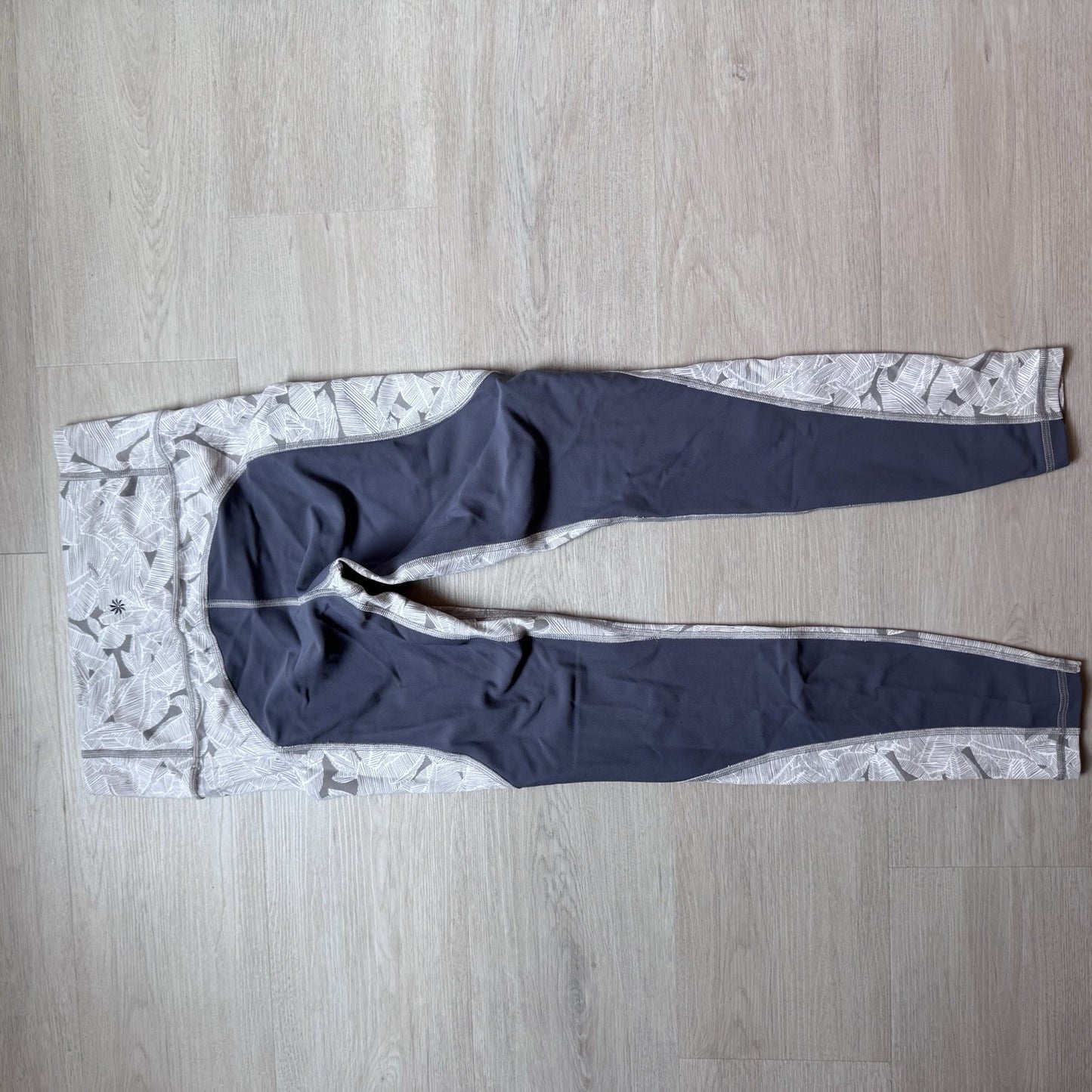 Athleta Gray White Leaf Print Leggings High Rise Womens Small Mesh Panel