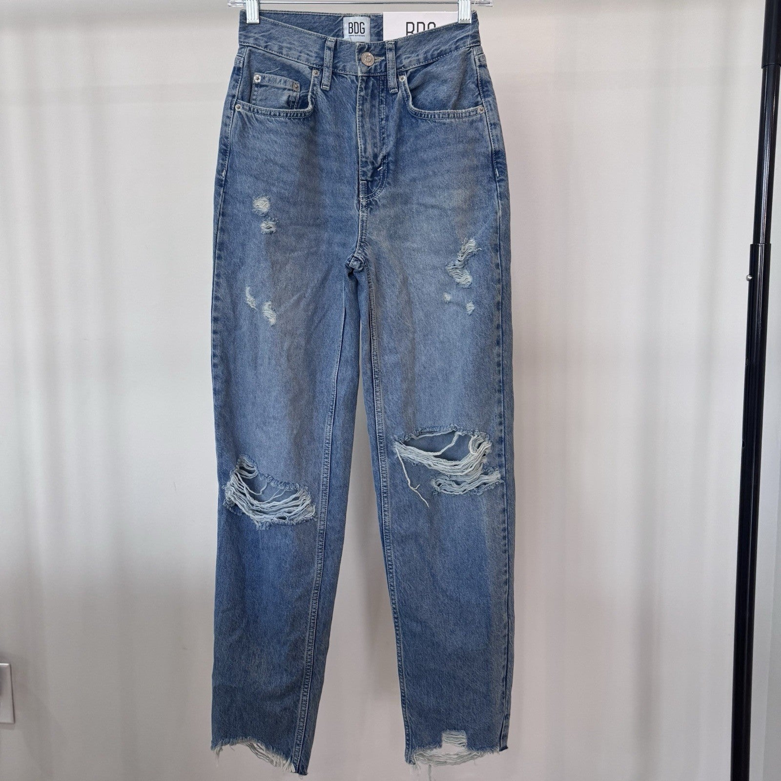 NWT BDG High Rise Baggy Distressed Jeans Size 24 Urban Outfitters