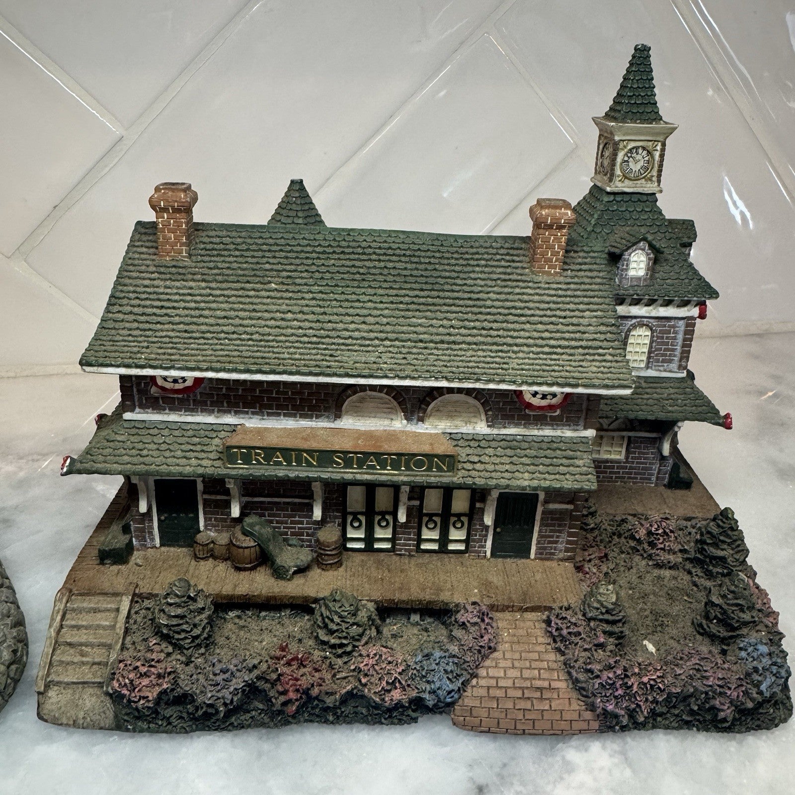 Hawthorne Village Civil War Confederate Station & Village Market Set Vintage