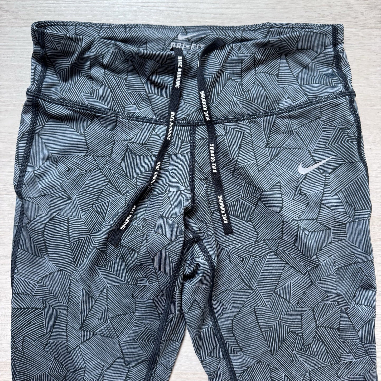 Nike Dri Fit Running Leggings Womens Small Gray Black Print Drawstring