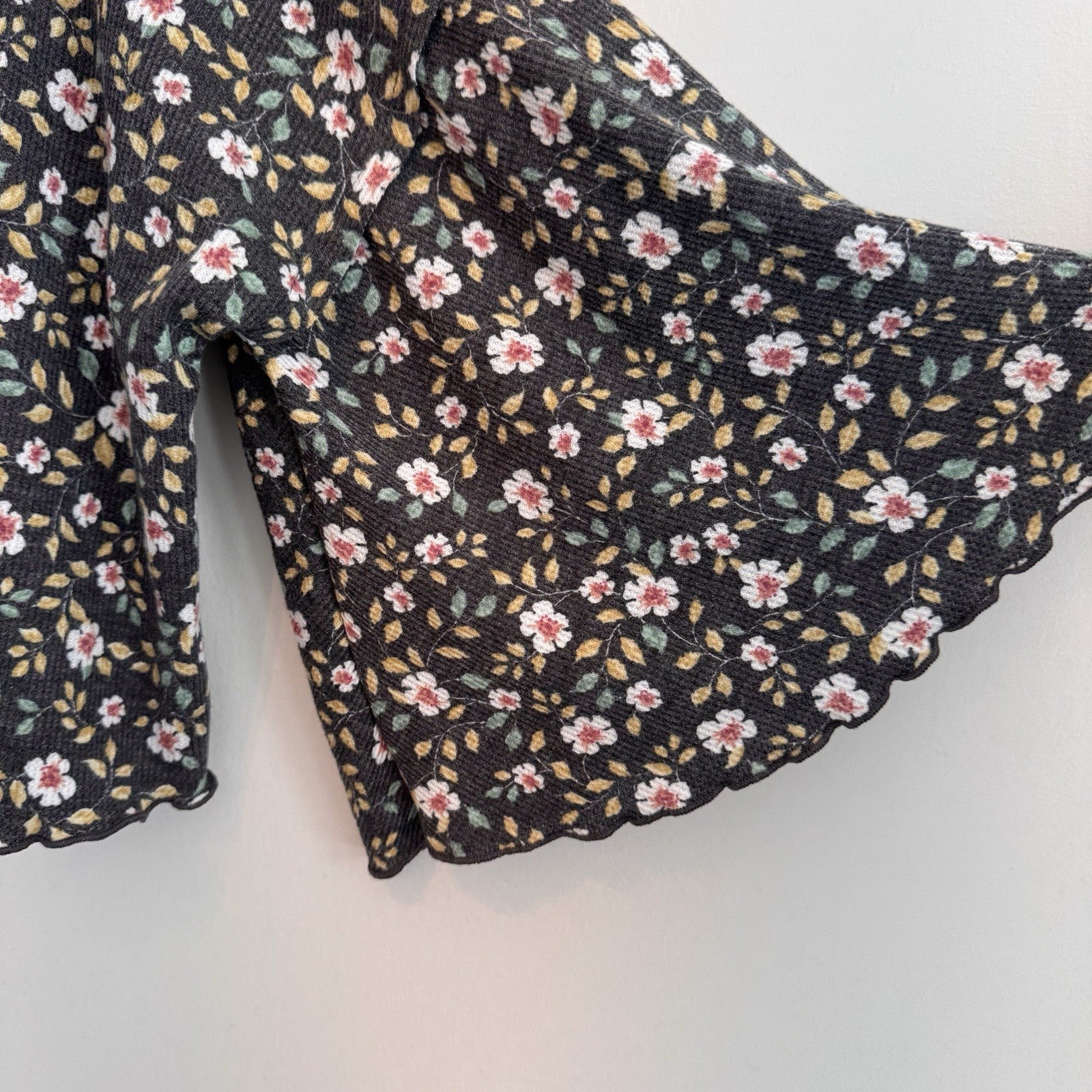 Altar’d State Floral Bell Sleeve Top Small Boho Waffle Knit Women’s