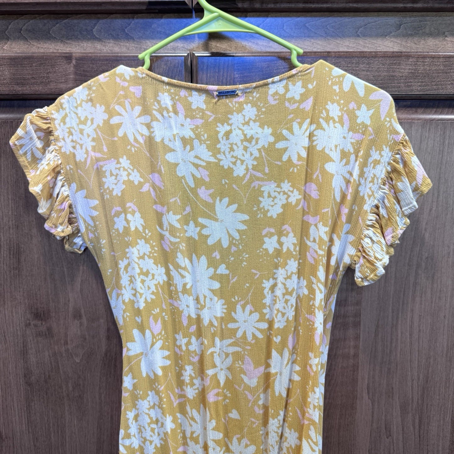 BILLABONG Wrap & Roll Mini Dress Sz S Yellow Floral VNeck Flutter Sleeve Ruffle