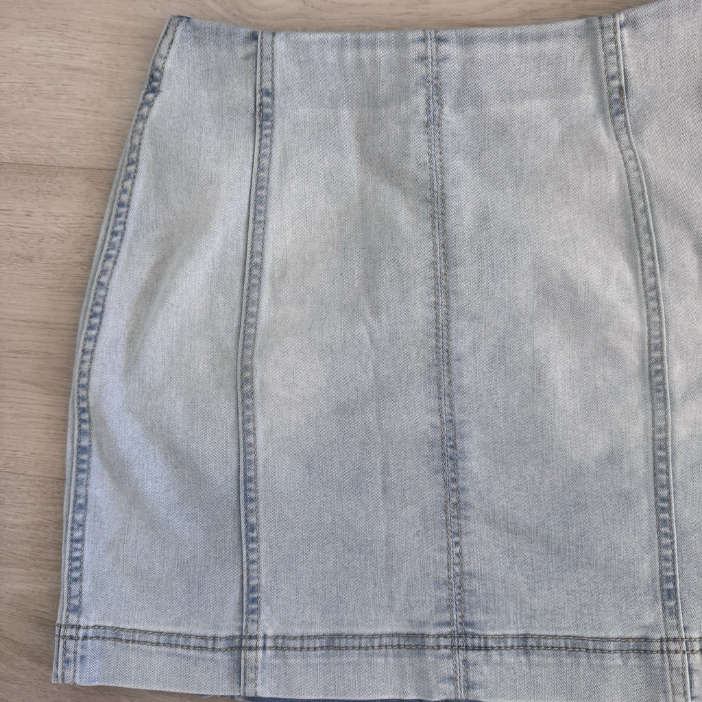 Wild Fable Light Wash Denim Mini Skirt Stretch Y2K Size 0 