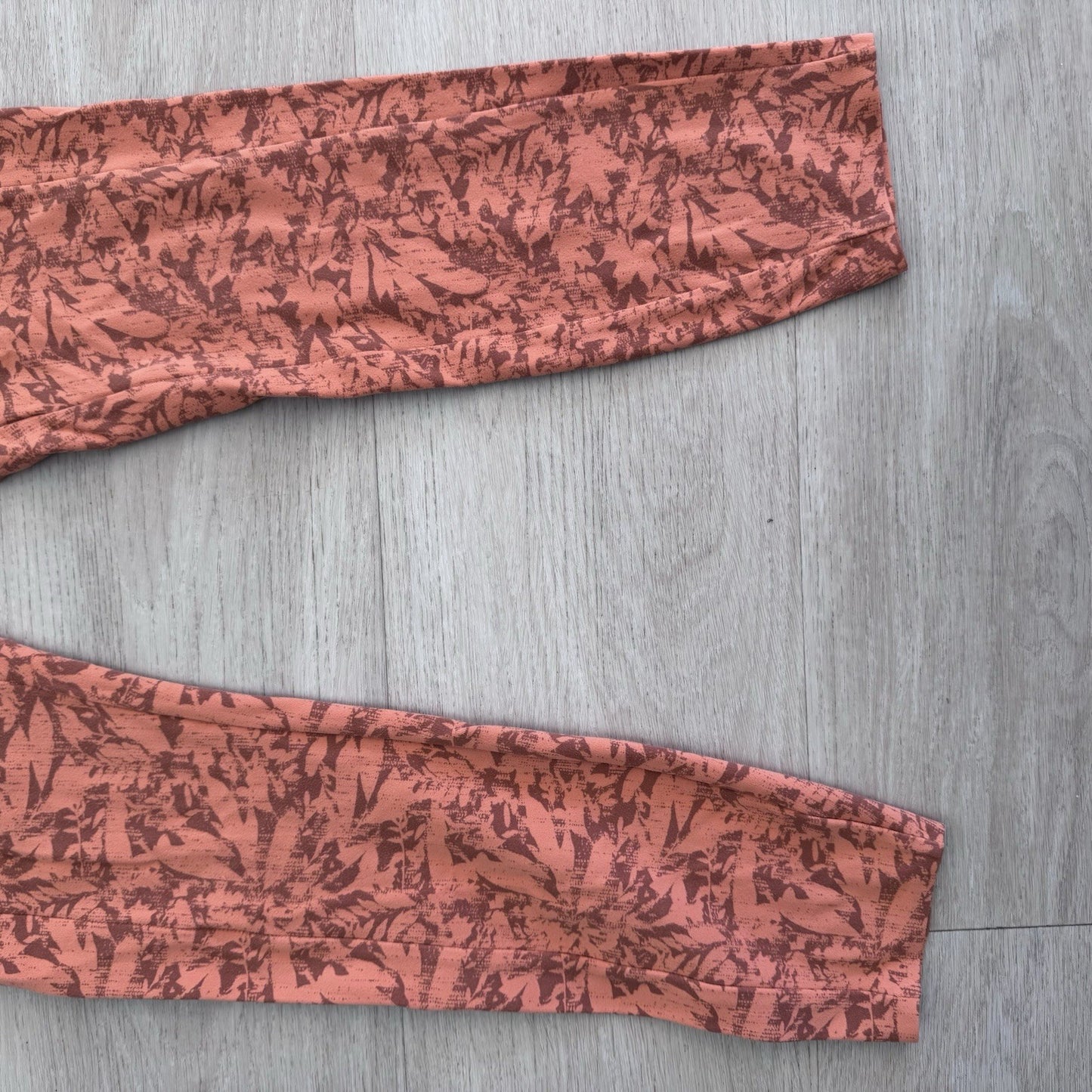 REI Leggings Womens Small Orange Floral Take Your Time 7/8 Length Athleisure