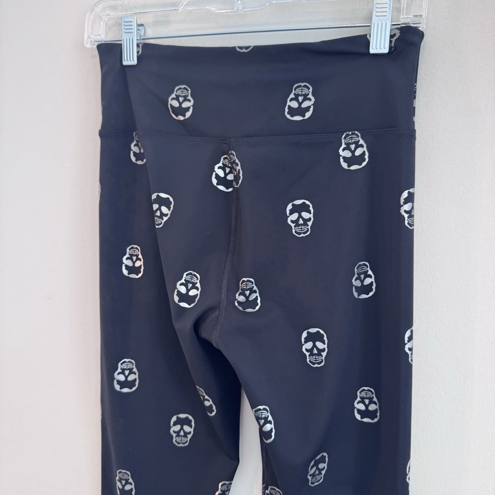 Nanette Lepore Skull Print High Rise Leggings Women’s Medium Black Silver