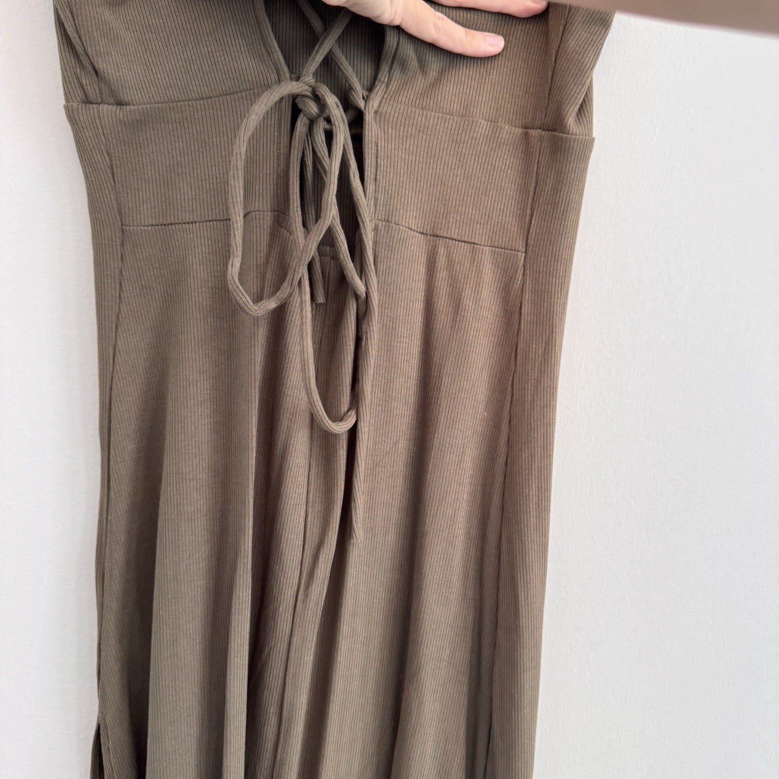 HALARA Ribbed Lace Up Back Split Hem Midi Dress Olive Brown Medium NWT