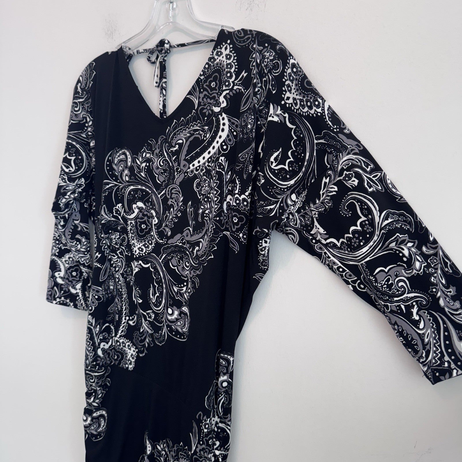 White House Black Market Dress Size S Black Paisley Ruched Sheath Midi Stretch