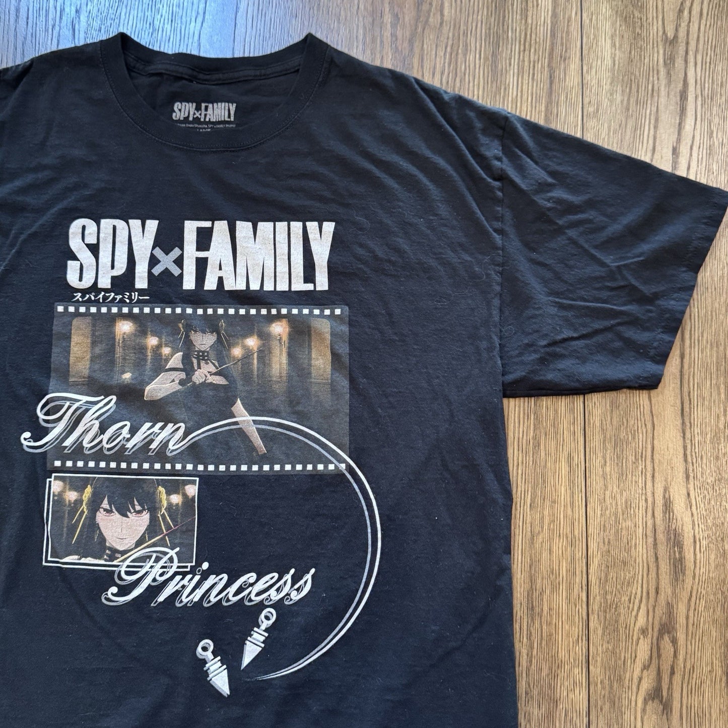 Spy x Family Thorn Princess Yor Forger Anime T-Shirt Size Large