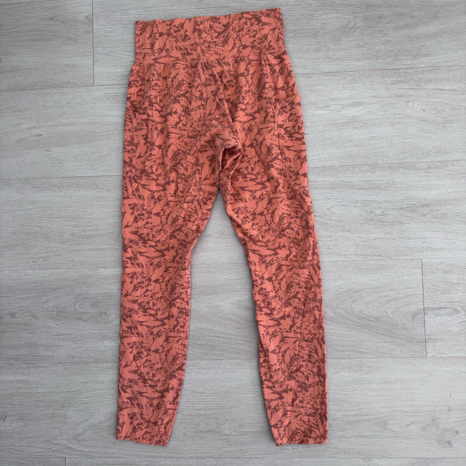 REI Leggings Womens Small Orange Floral Take Your Time 7/8 Length Athleisure