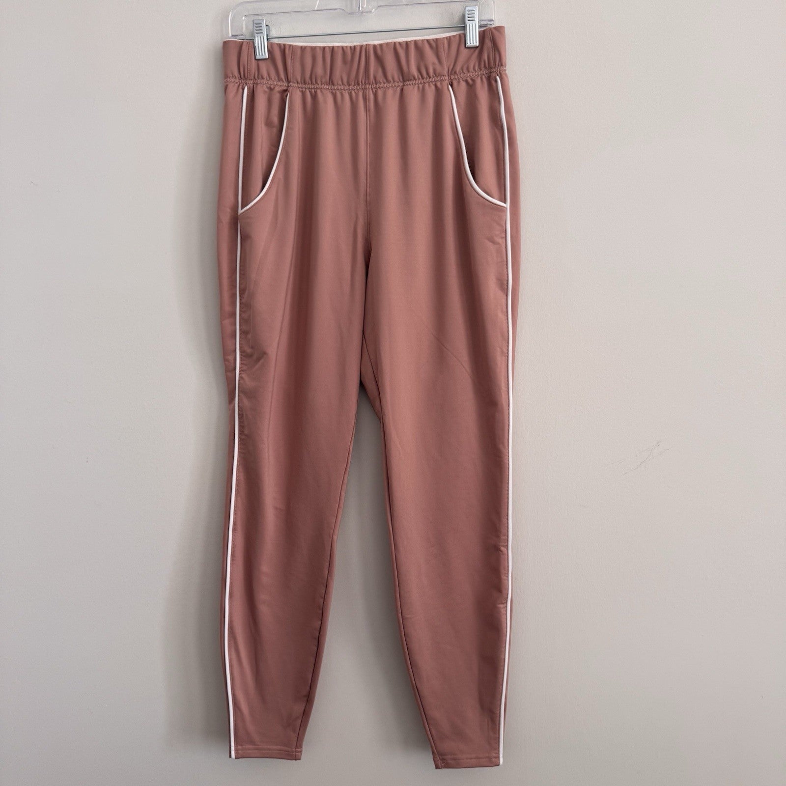 Lot of 3 Gymshark Women’s Medium M Athletic Bundle Scrunch Shorts Joggers Coral