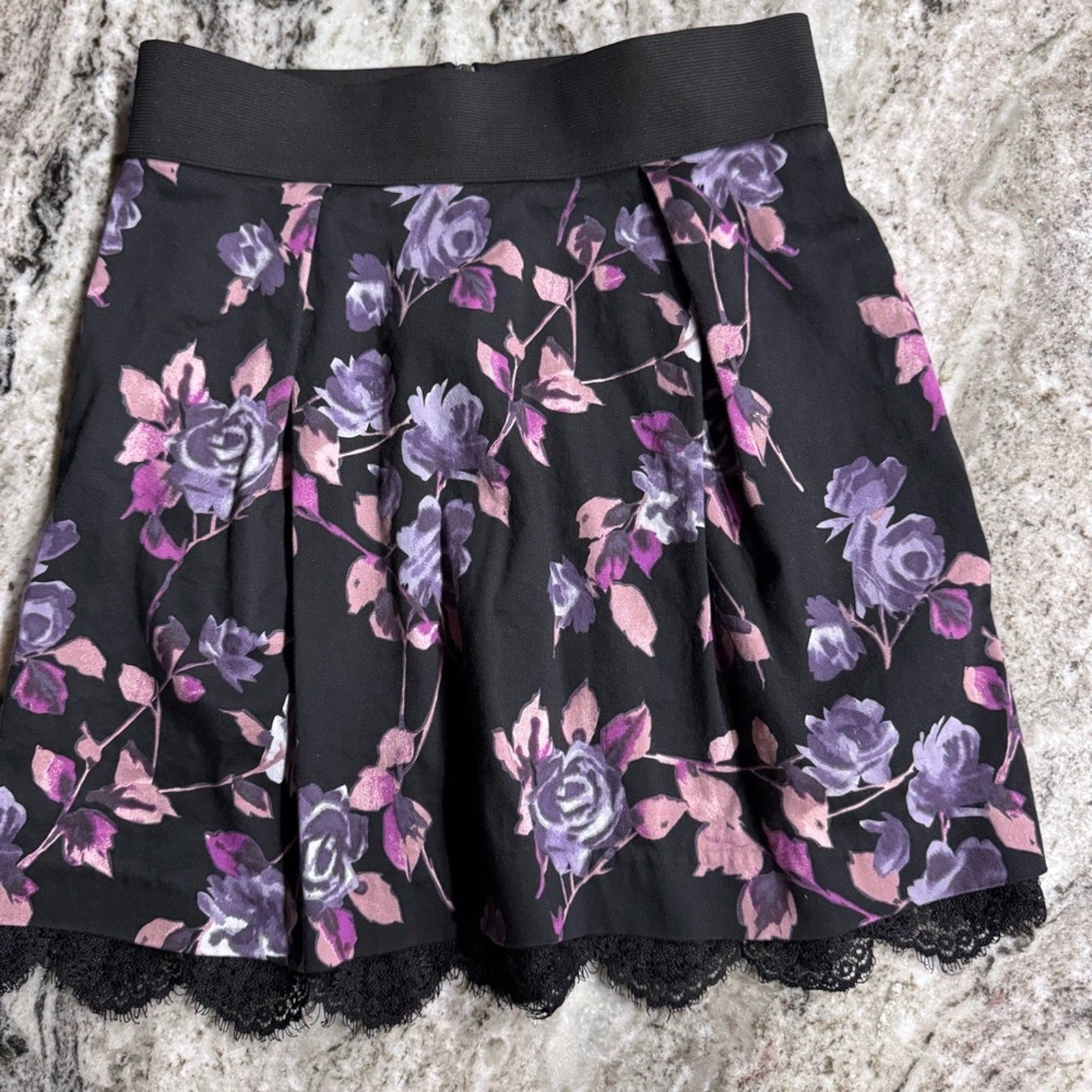 ELLE black floral print skirt size small