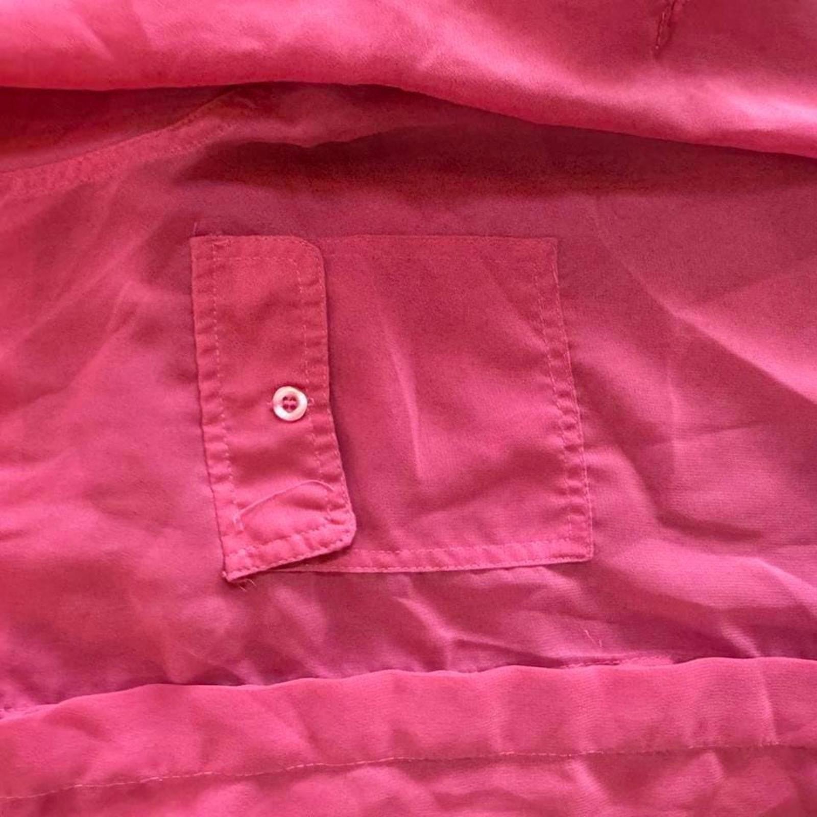 Vintage wet seal size XL Pink button-up blouse with a relaxed fit