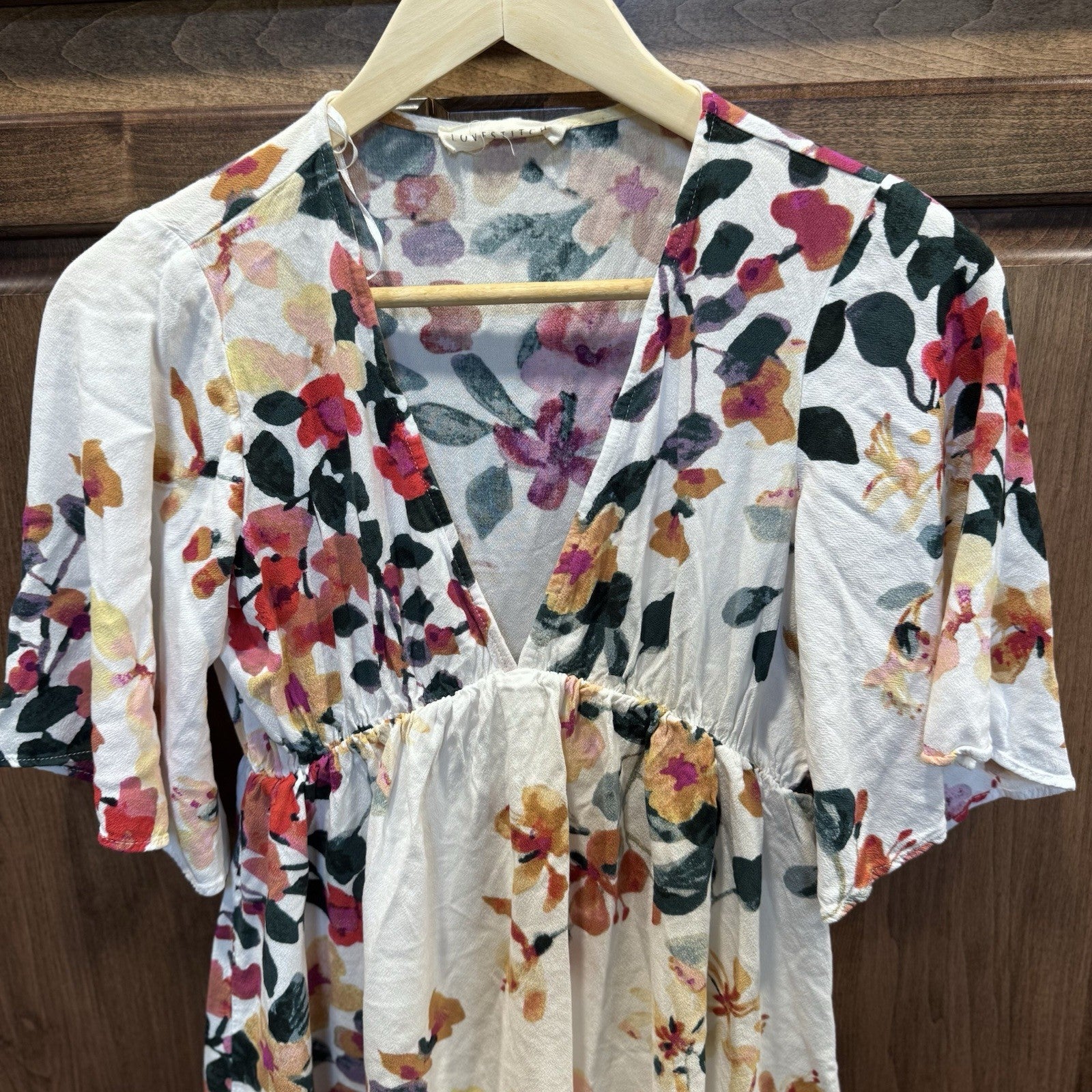 Lovestitch Women’s Floral Empire Waist Tunic Top Size Small White Multi 