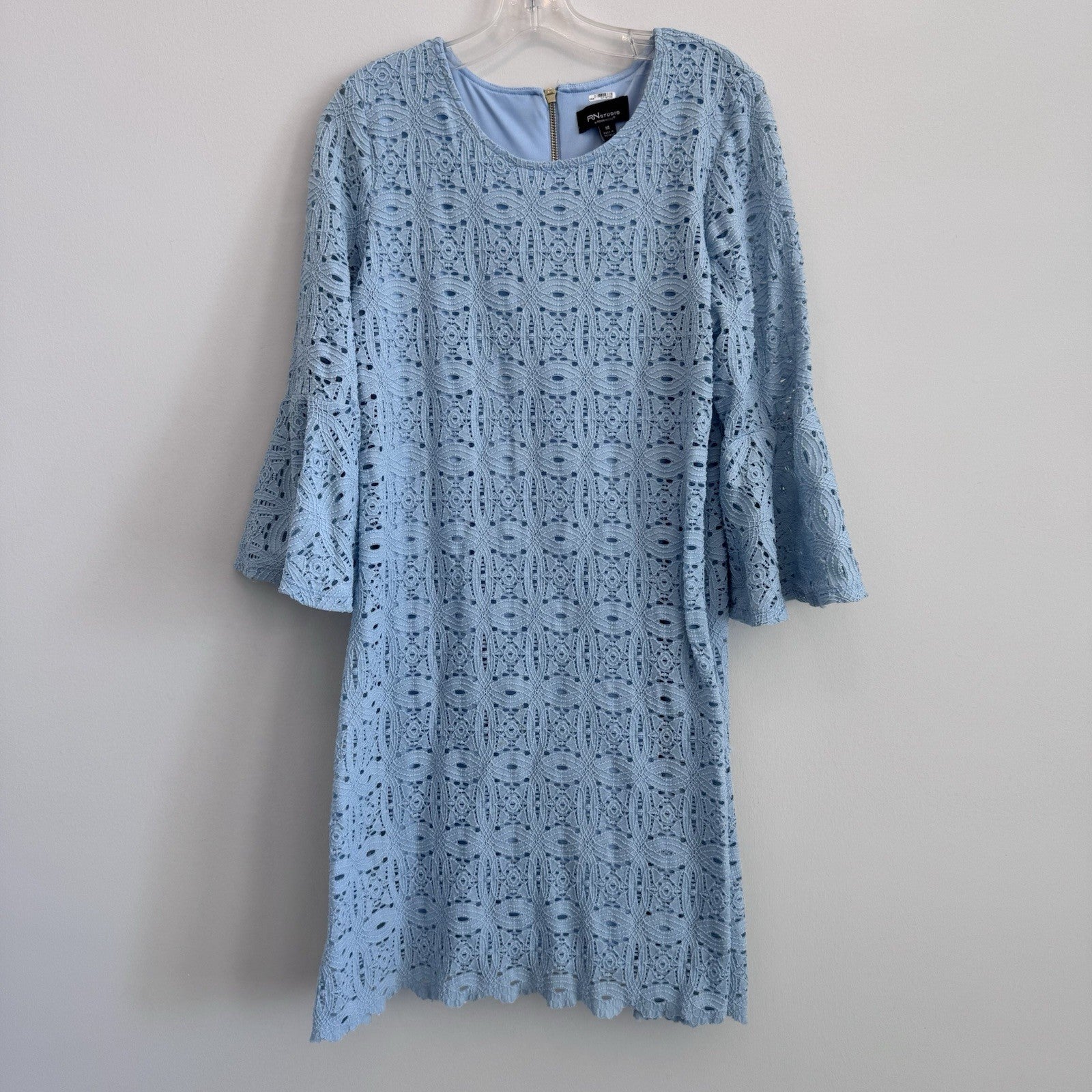 RN Studio Blue Lace Shift Dress Women’s Size 14 Bell Sleeve Lined Zip Back