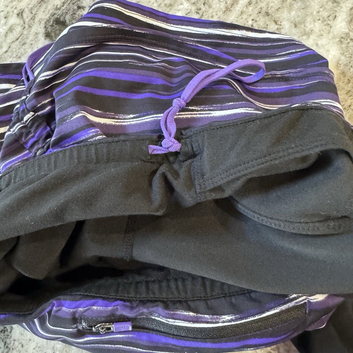 Athleta Skirted Leggings SP Black Purple Stripe Athletic Pants Capri Yoga